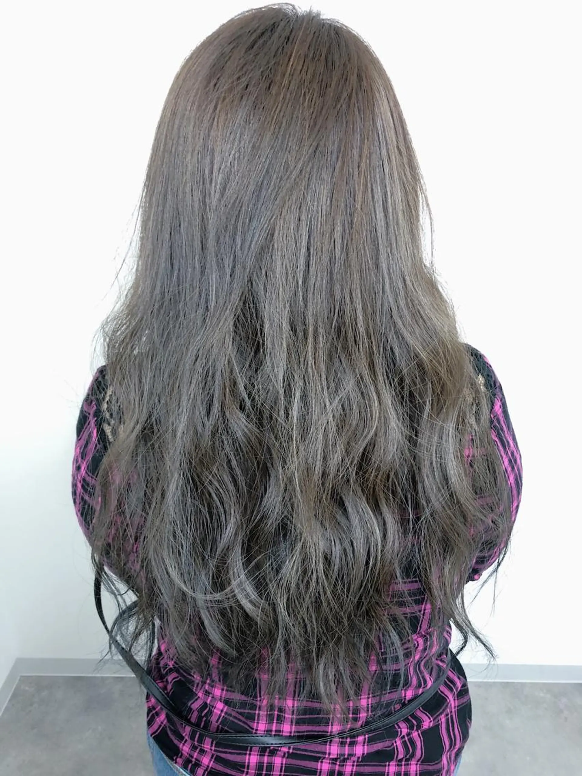 ロング カラー HAIR SALON BESPOKE所属・米山 珠那のヘアスタイル