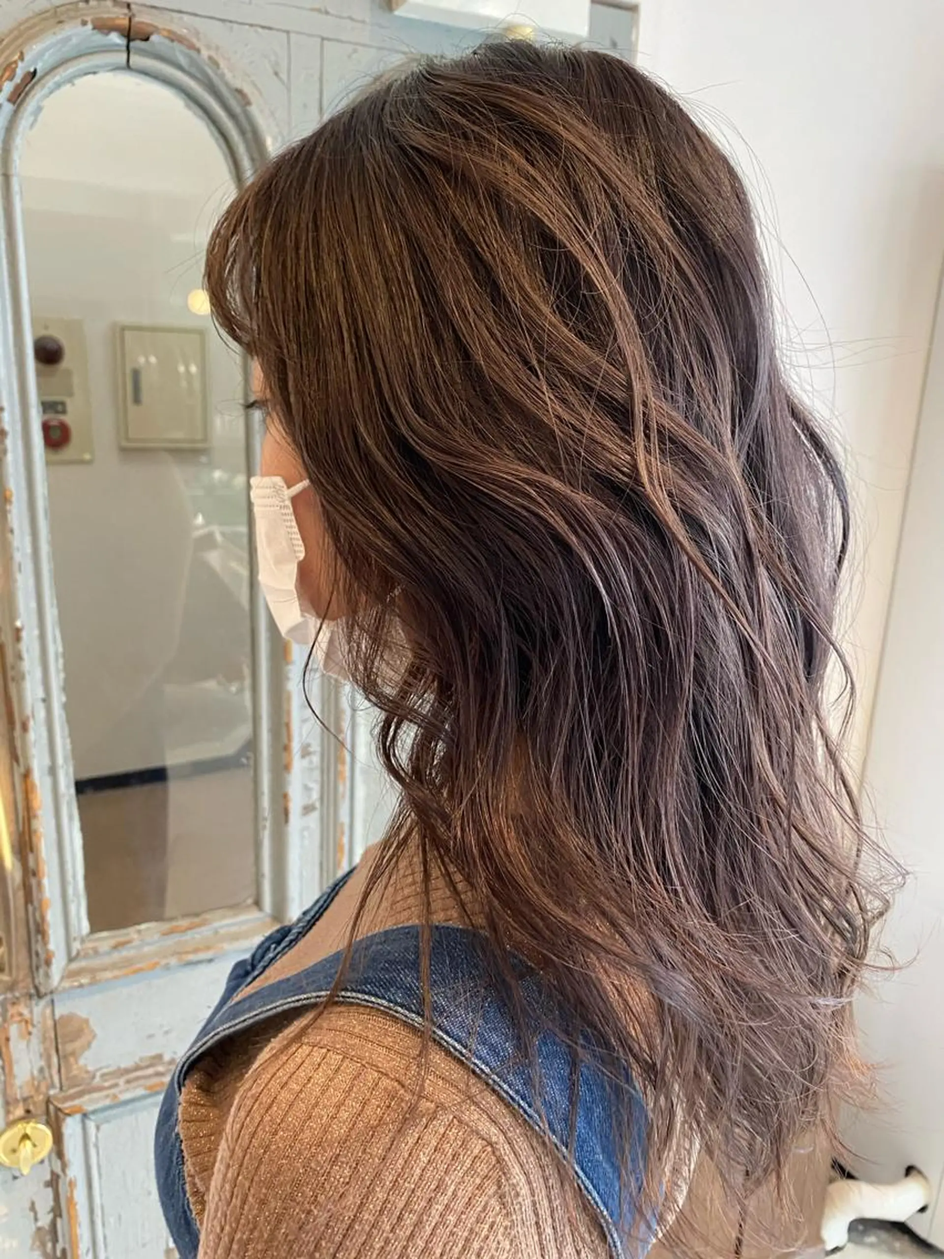 ミディアム カラー vixus mamiのヘアスタイル