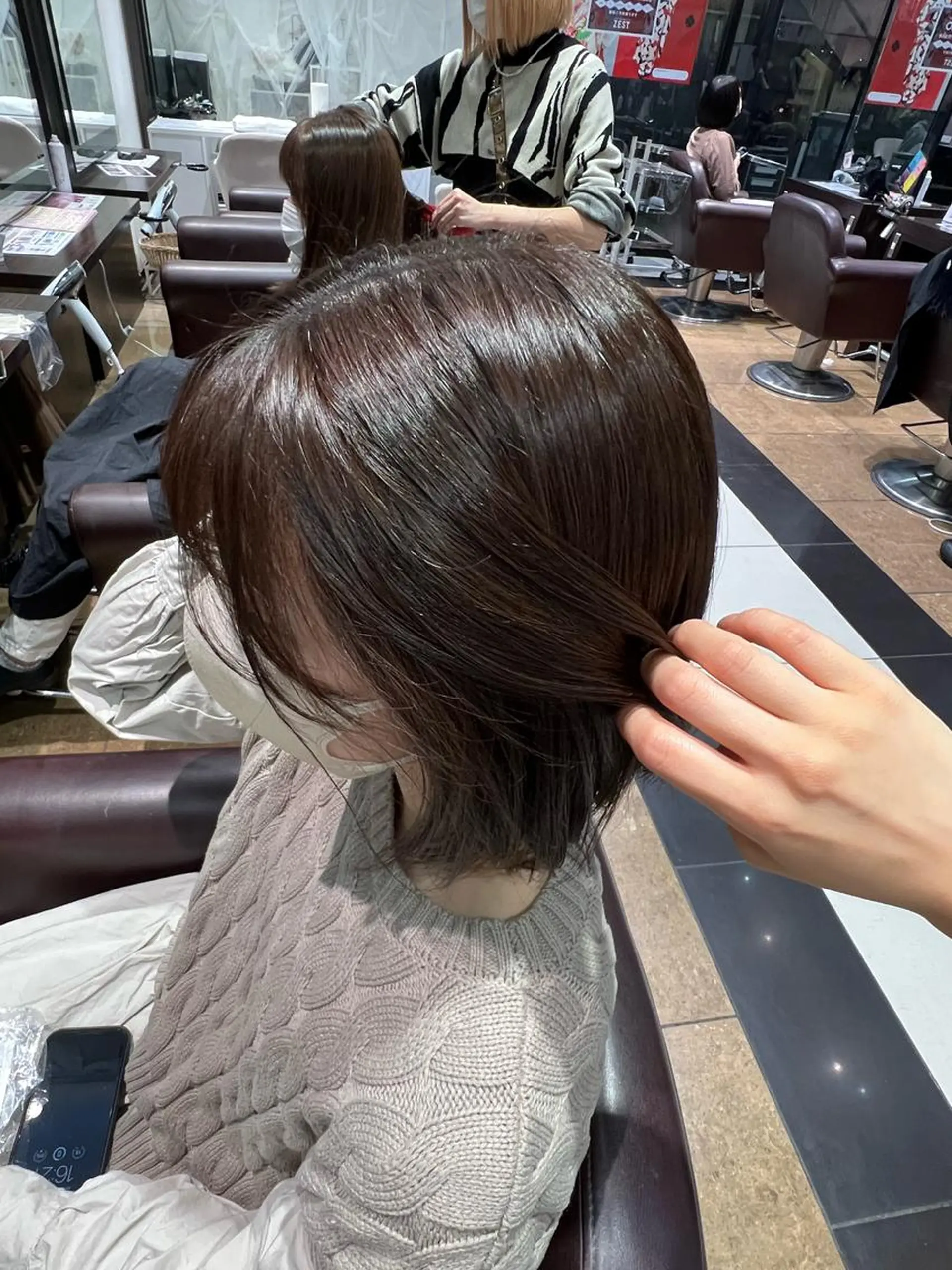 ミディアム カラー ヘアカラー トリートメント 学生人気no.1 🦋ナツミのヘアスタイル