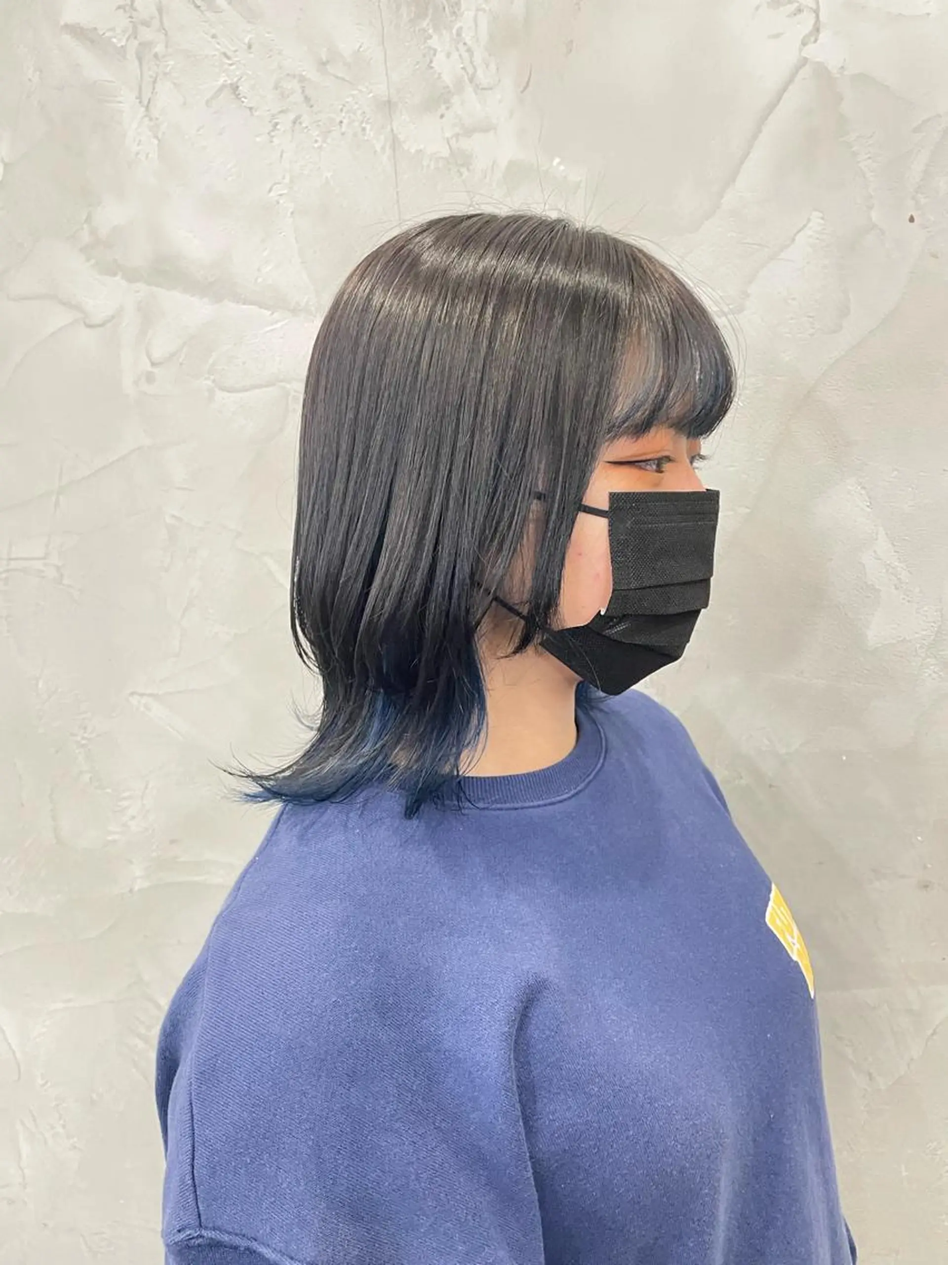 カラー ブルーカラー インナーカラー ネイビーカラー MaisonHALU 松浦光咲のヘアスタイル