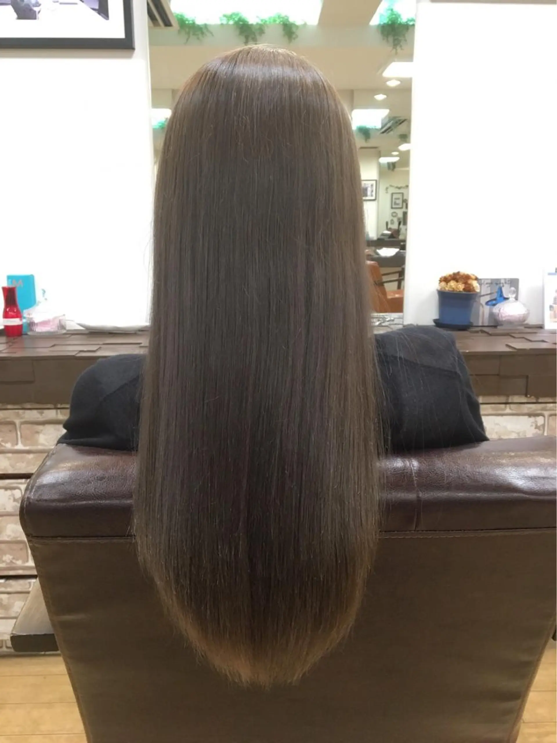 ロング カラー アッシュ イルミナカラー 縮毛矯正・髪質改善 人気No1🩶北島のヘアスタイル