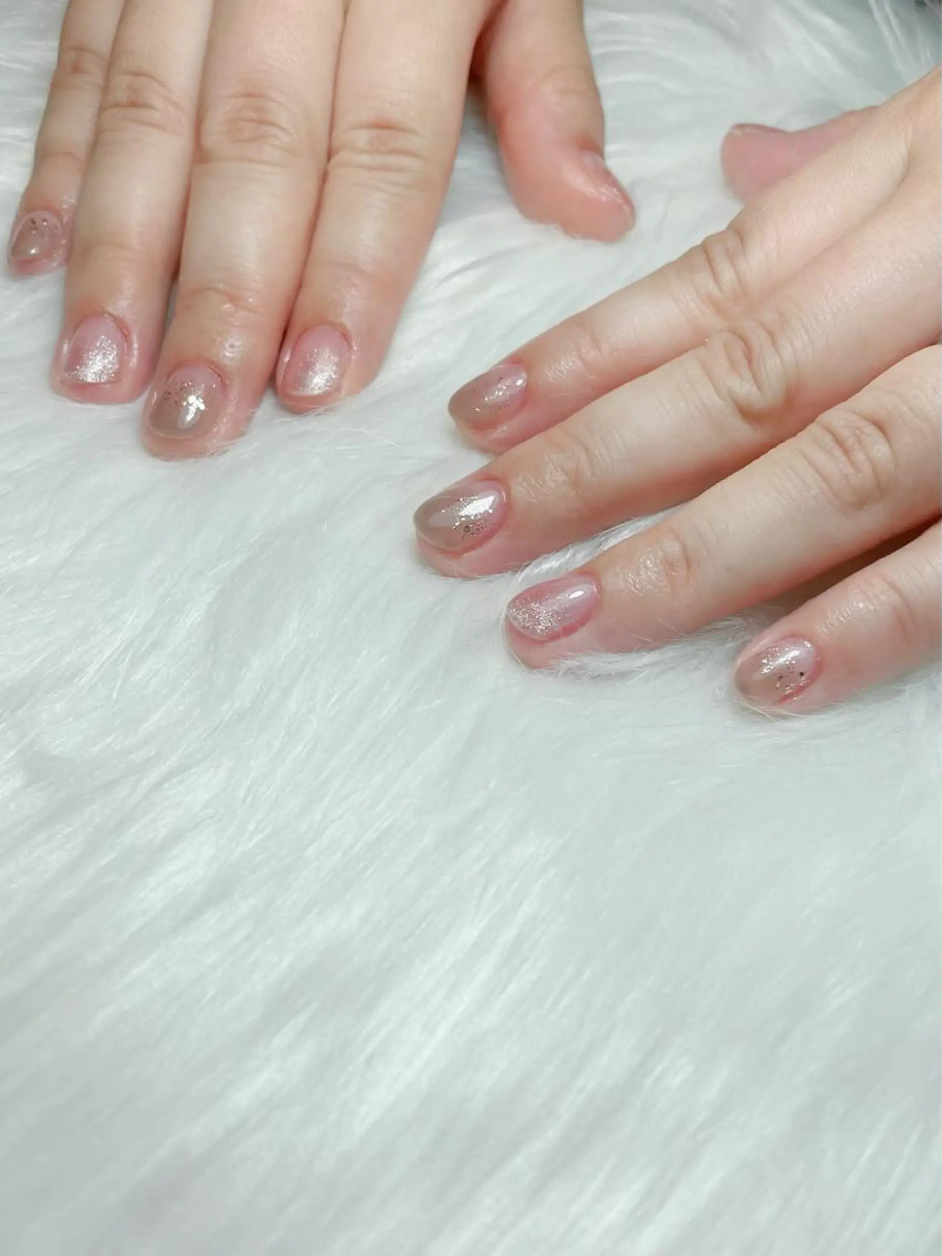 ネイル グラデーション 大袋駅東口徒歩2分 alivioのネイルデザイン