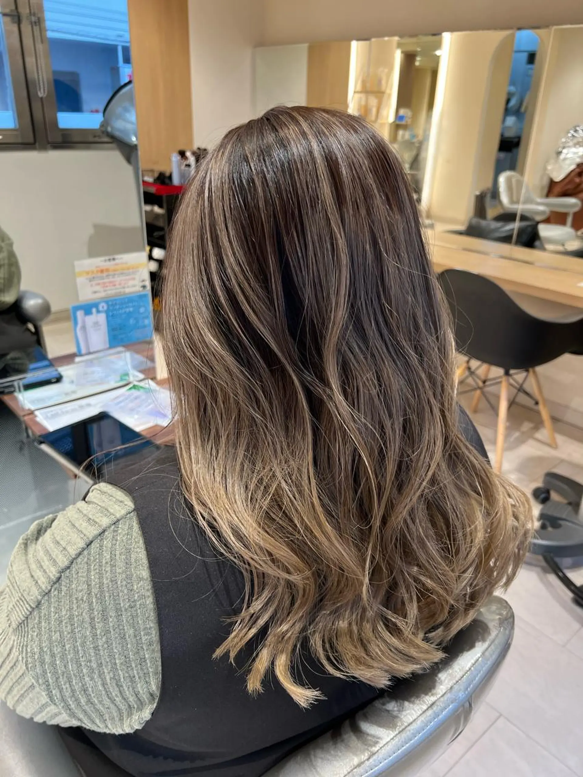 カラー バレイヤージュ 久永 菫のヘアスタイル