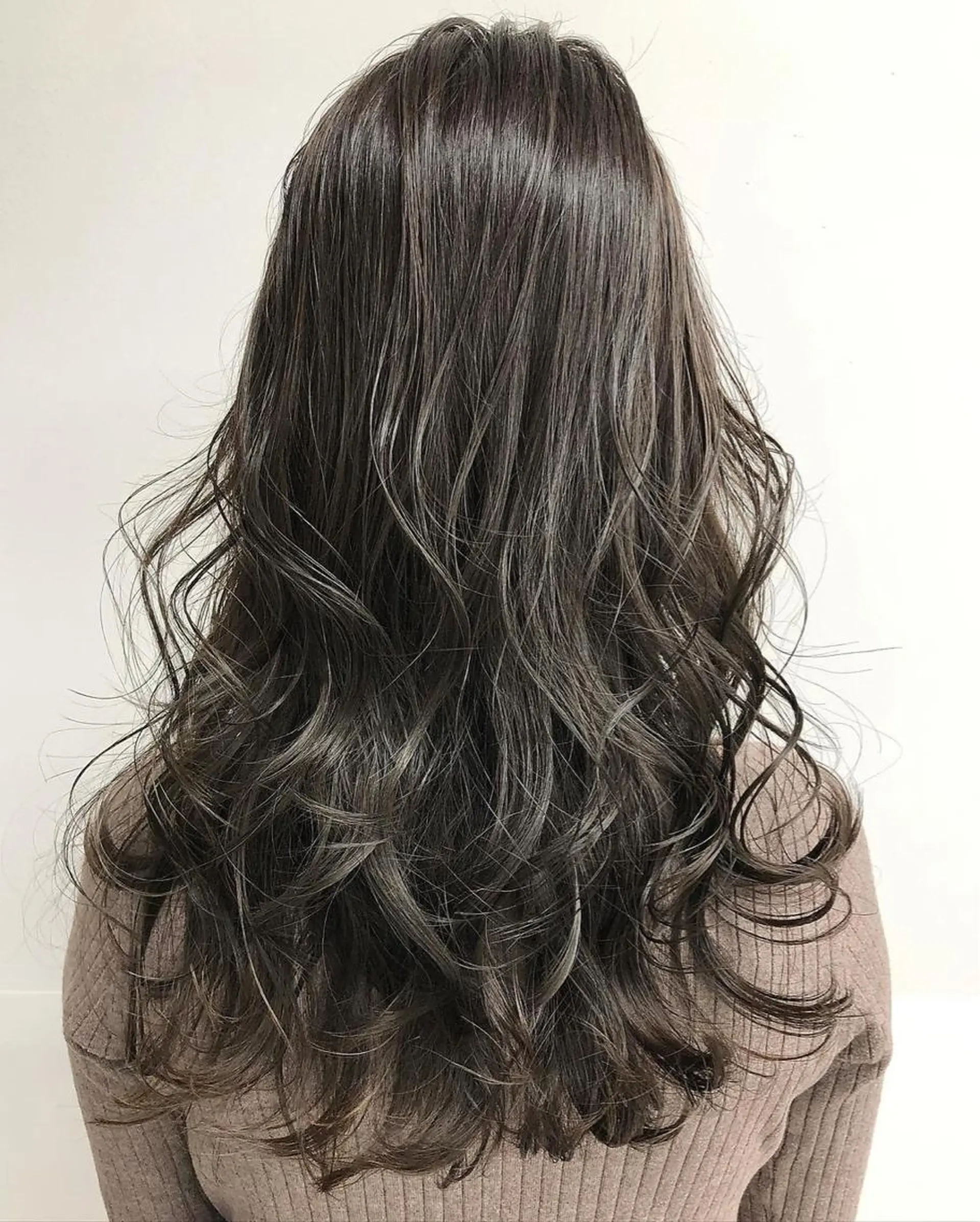 ロング カラー ヘアアレンジ 【公式】amble luxe池袋東口🩷のヘアスタイル