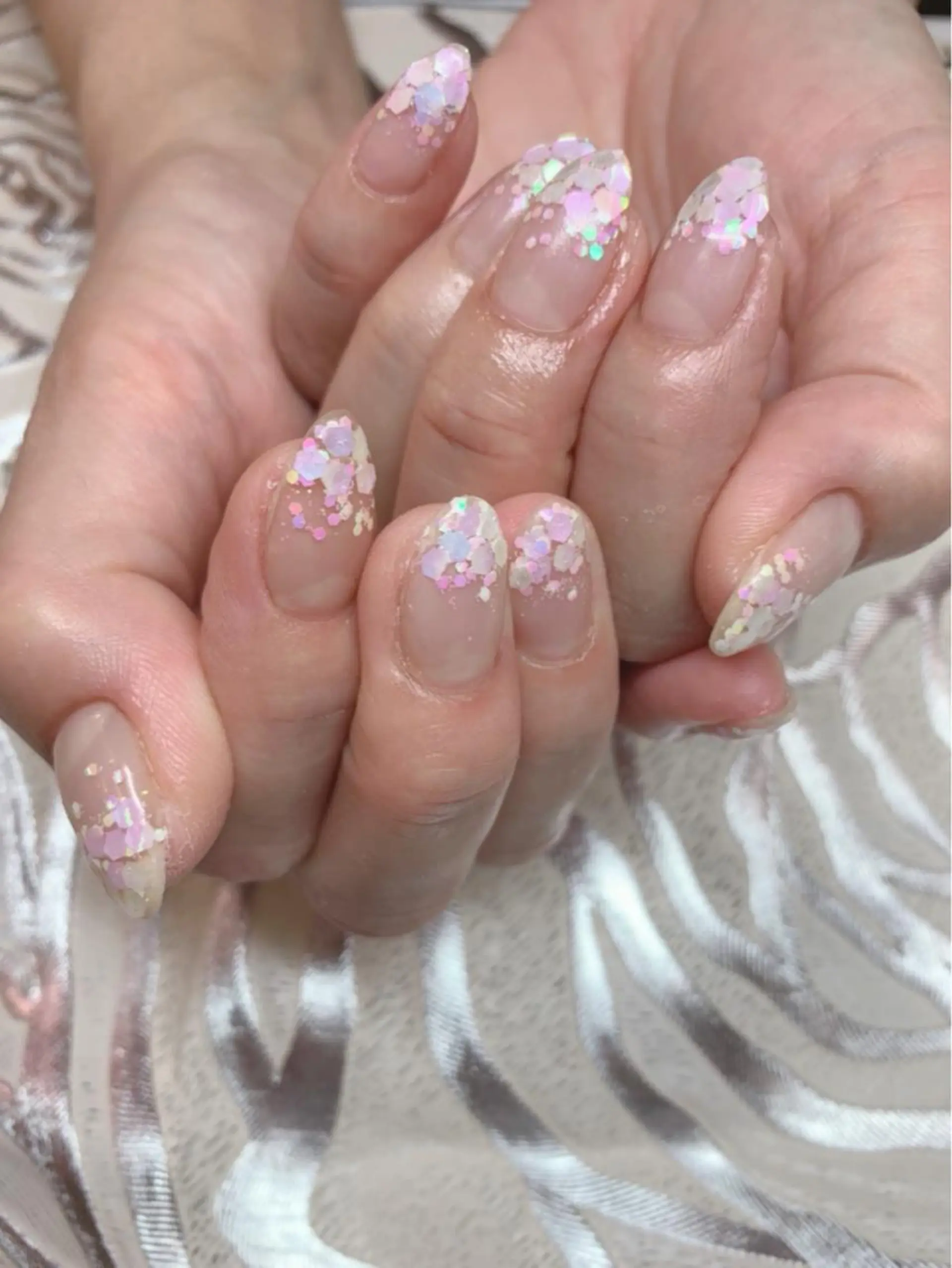 ネイル ジェルネイル グラデーション ラメ(グリッター) ラメグラデーション ハンドネイル フットネイル T. kayoのネイルデザイン