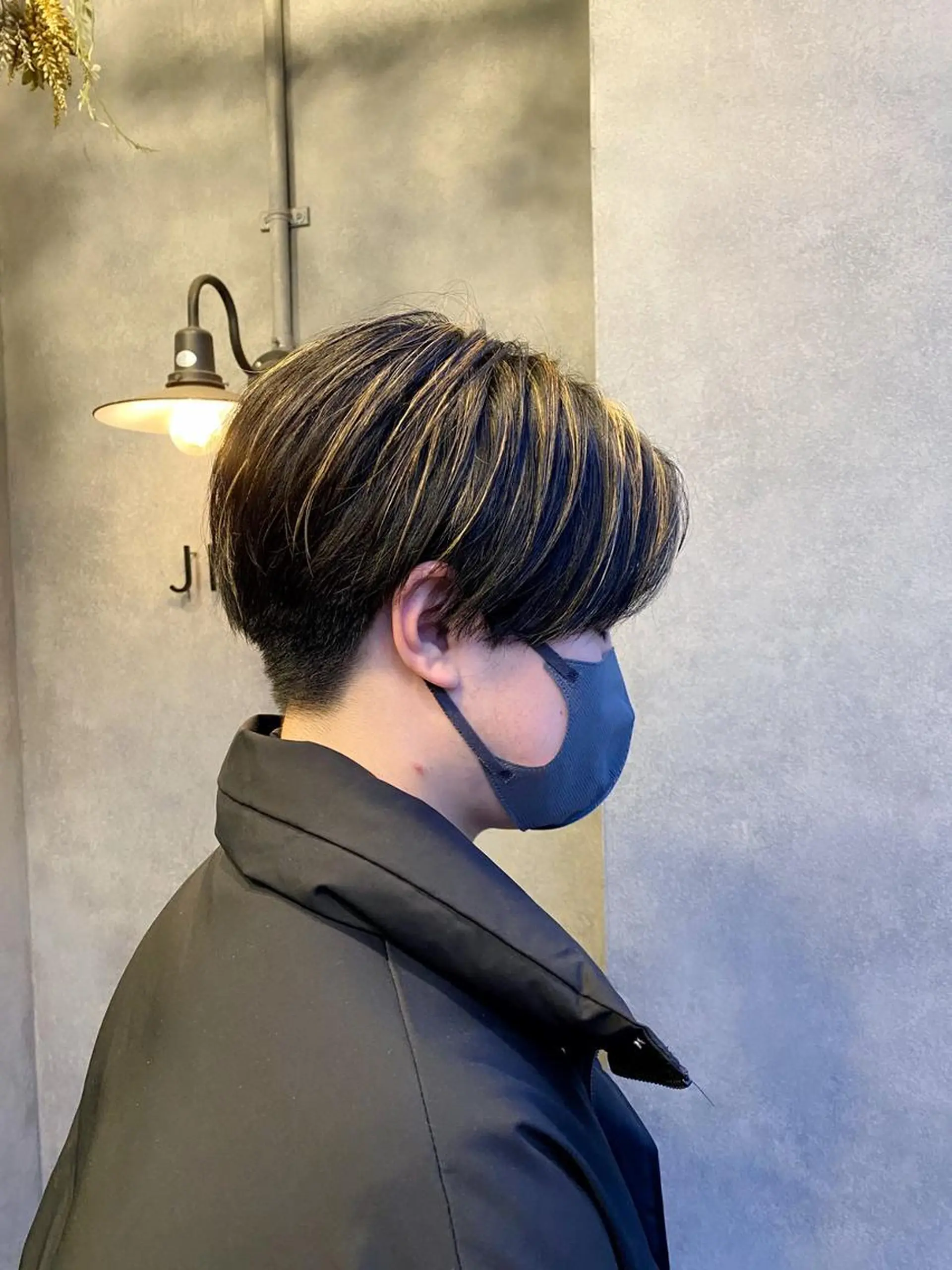 メンズ カラー パーマ オールバック アップバング センターパート コンマヘア カルマパーマ N° +aero 横浜のヘアスタイル