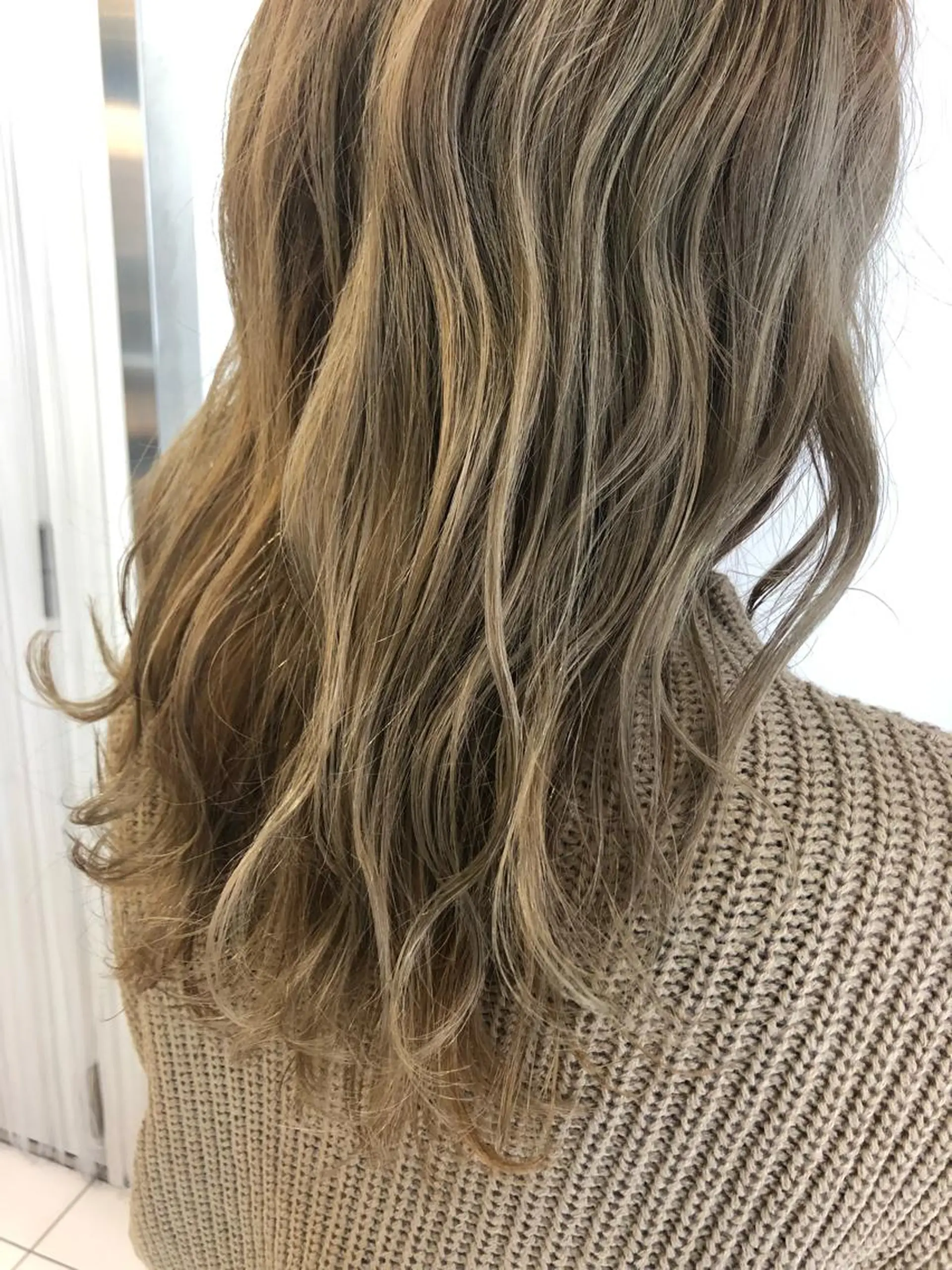 ロング カラー GLROW haruhiのヘアスタイル