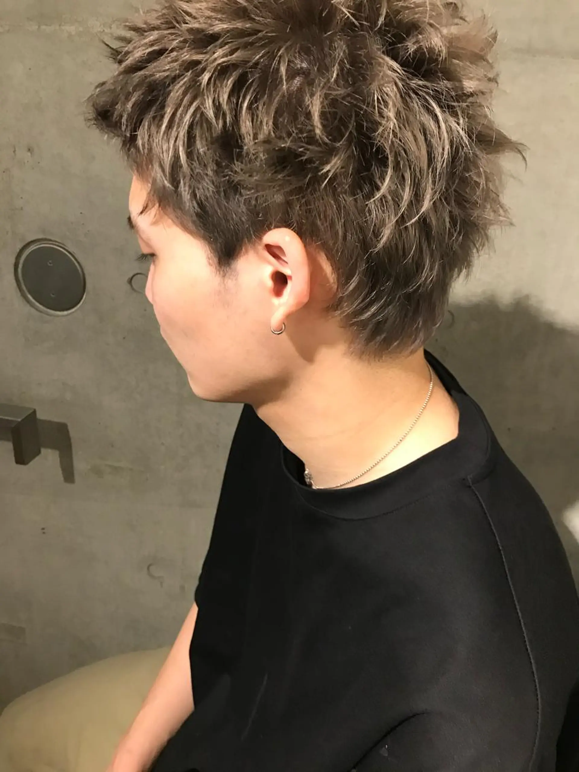 ショート カラー メンズ カット ヘアカラー トリートメント ハイトーン/ ボブ 中村麟のヘアスタイル