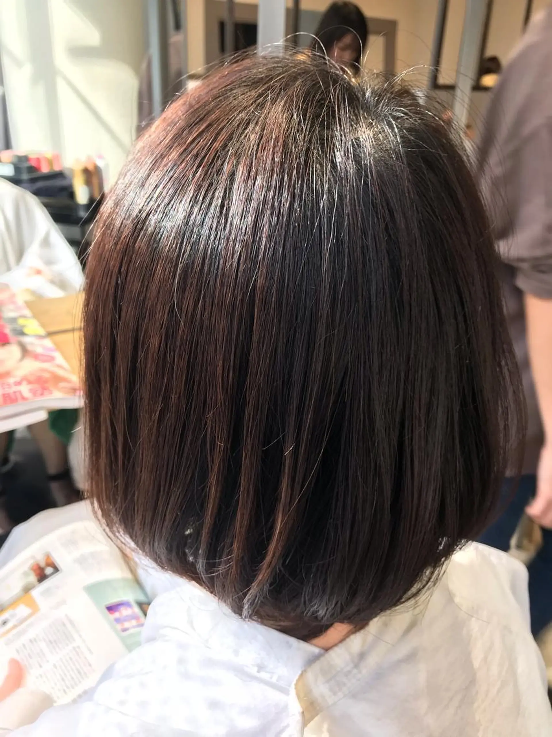 ミディアム パーマ 濱岡 恭子のヘアスタイル