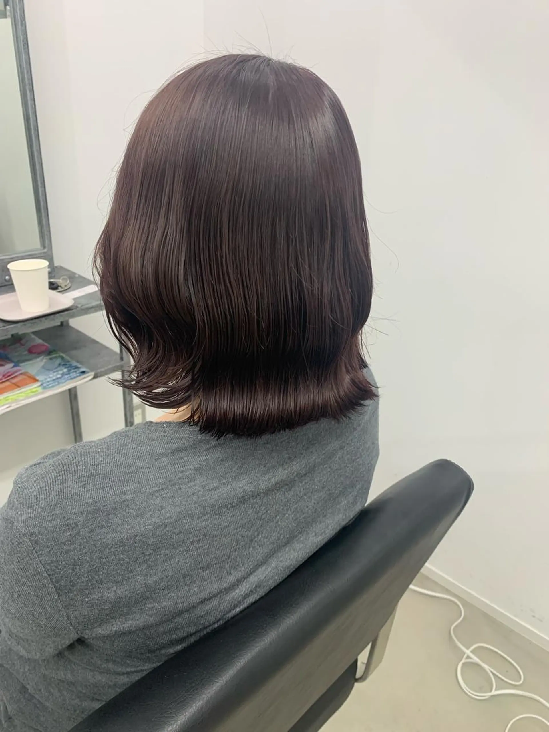 ミディアム カラー kanon hair所属・新木 愛花のヘアスタイル