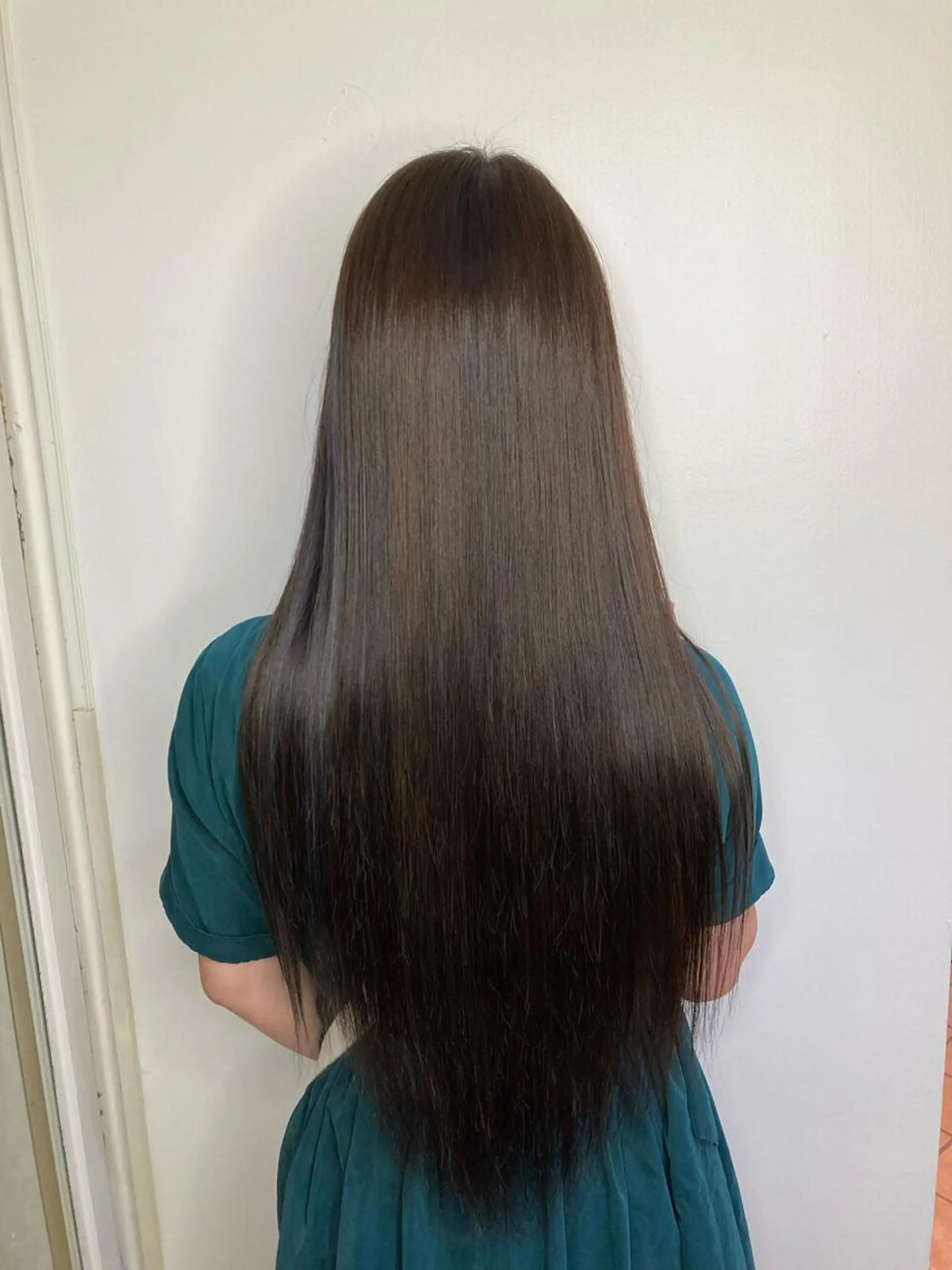 トリートメント 縮毛矯正🌈 三浦暢輝のヘアスタイル