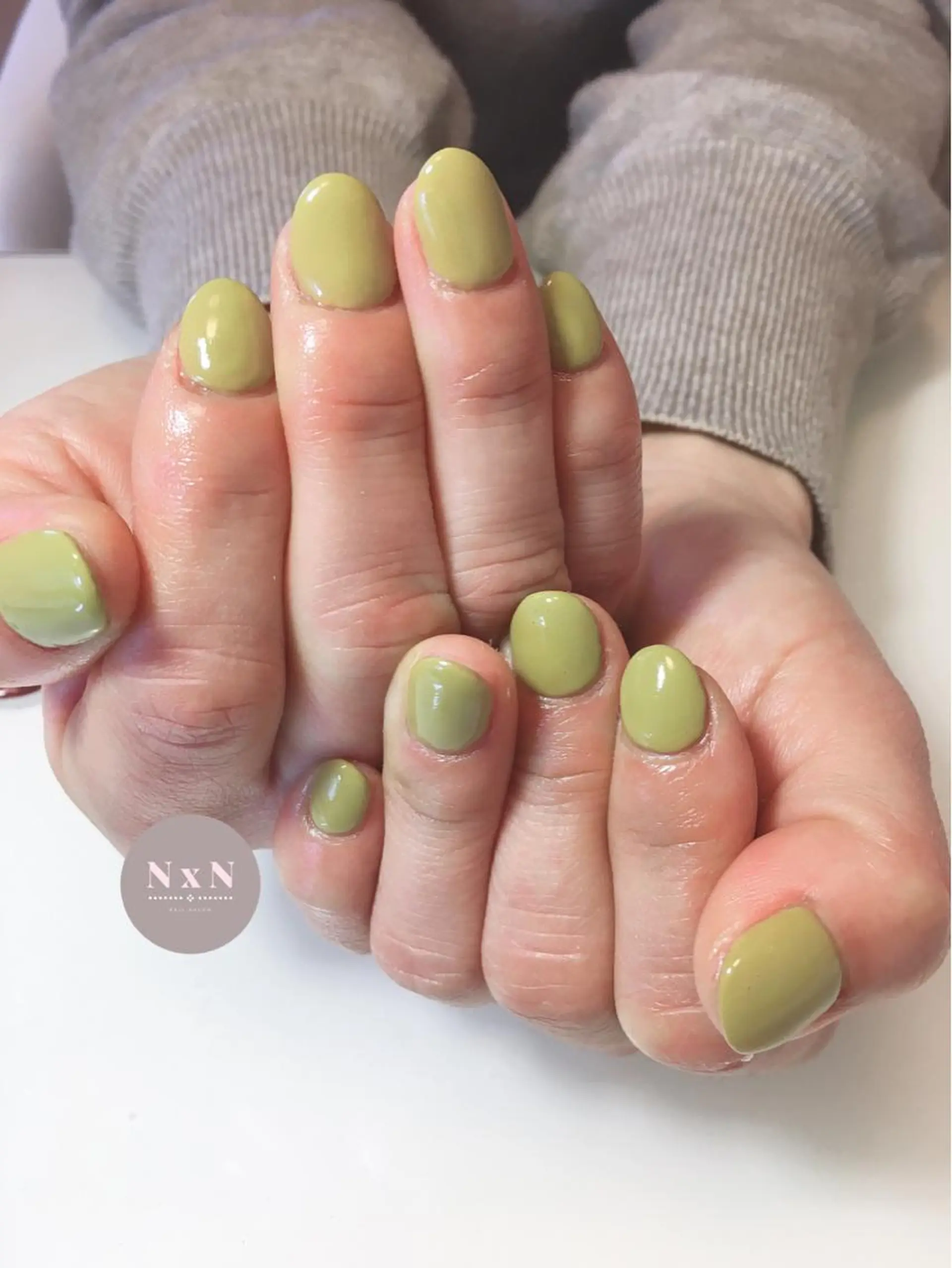 ネイル ジェルネイル ワンカラーネイル ピスタチオネイル ぷっくりネイル ハンドネイル nail salon N×Nのネイルデザイン