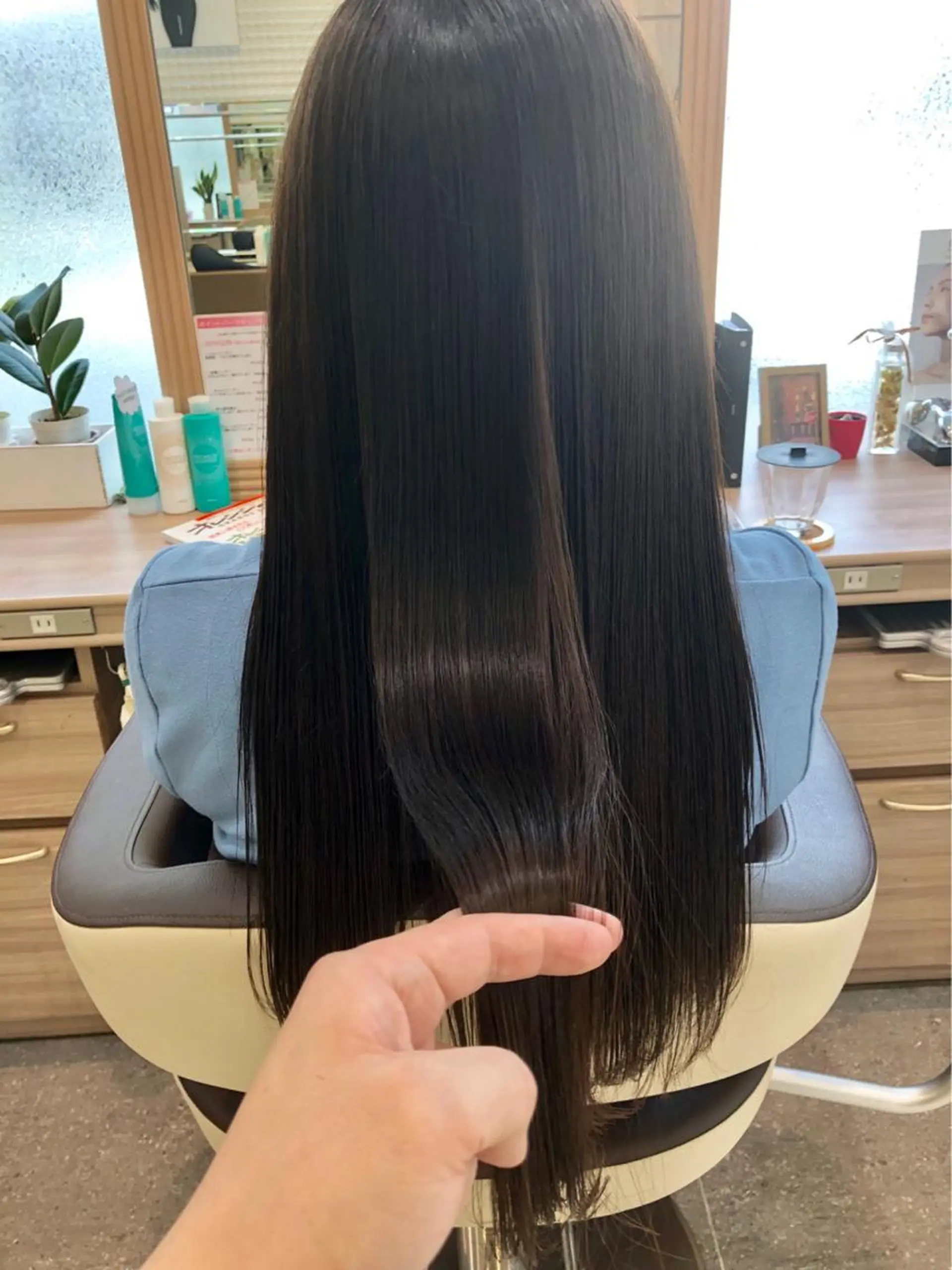 ロング 縮毛矯正 高坂 優花のヘアスタイル