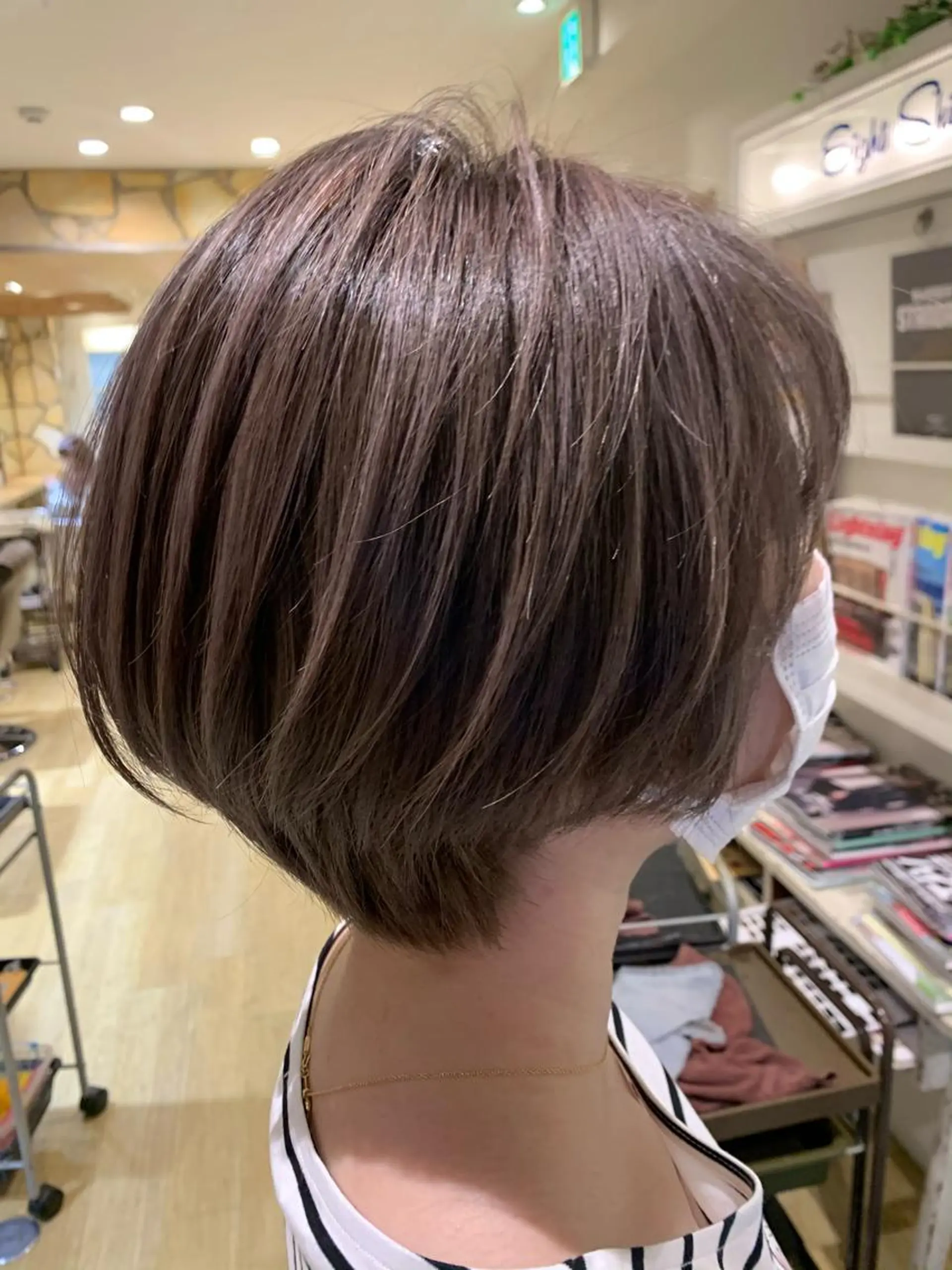 ショート ハイライト ショートヘア カット ヘアカラー 渋谷ハイトーン/ デザインカラー阿部のヘアスタイル