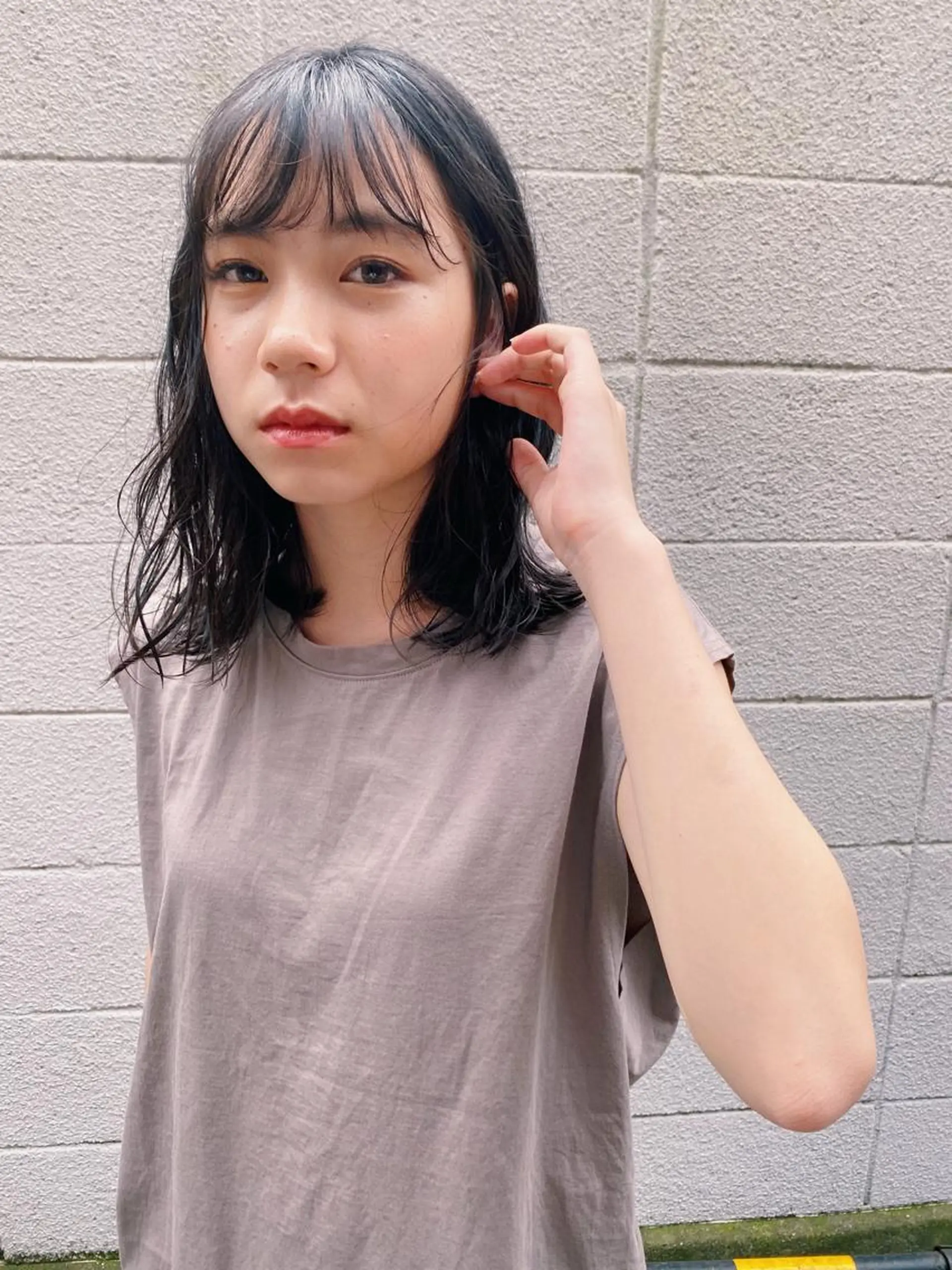 ミディアム カラー ヘアアレンジ レイヤーウルフ エクステ磯部のヘアスタイル