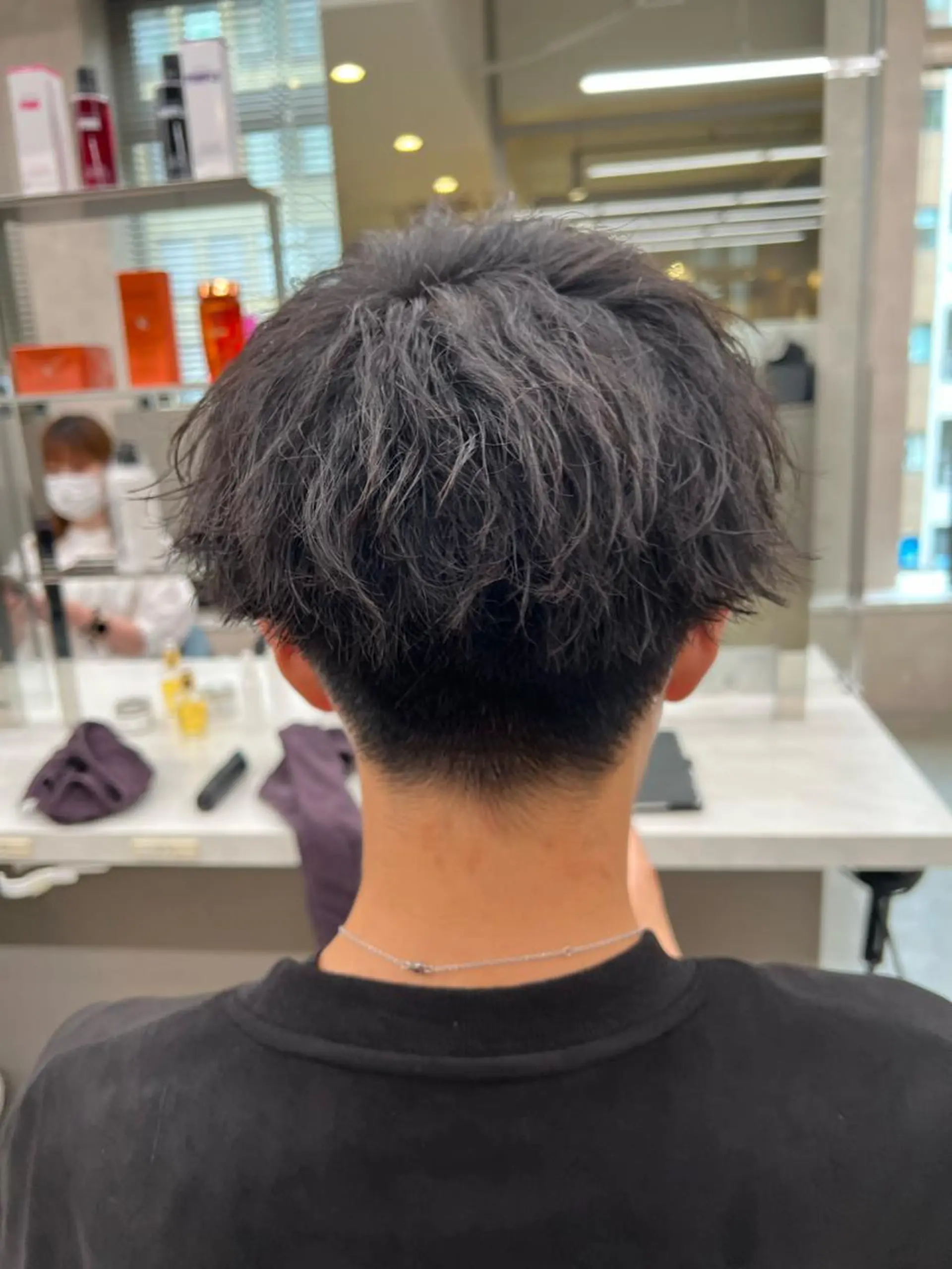 ショート カラー パーマ メンズ センターパート メンズ韓国風 韓国マッシュ マッシュウルフ マッシュ カット ヘアカラー トリートメント ヘッドスパ ヘアセット トレンド/レイヤー うる艶🪞CANDYのヘアスタイル