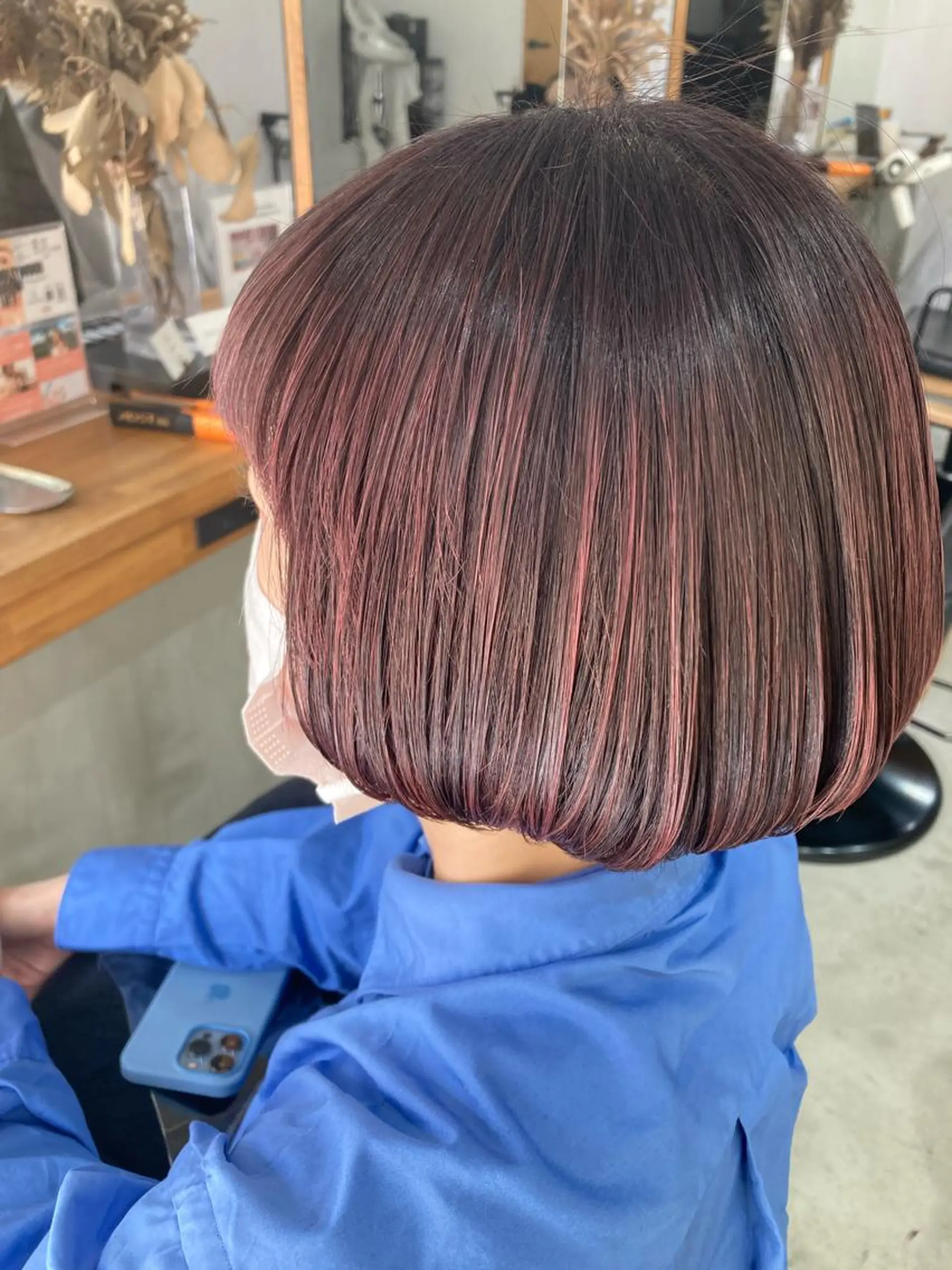 ショート カラー カシス ピンクカラー ATELIER ZIZI川井さくらのヘアスタイル