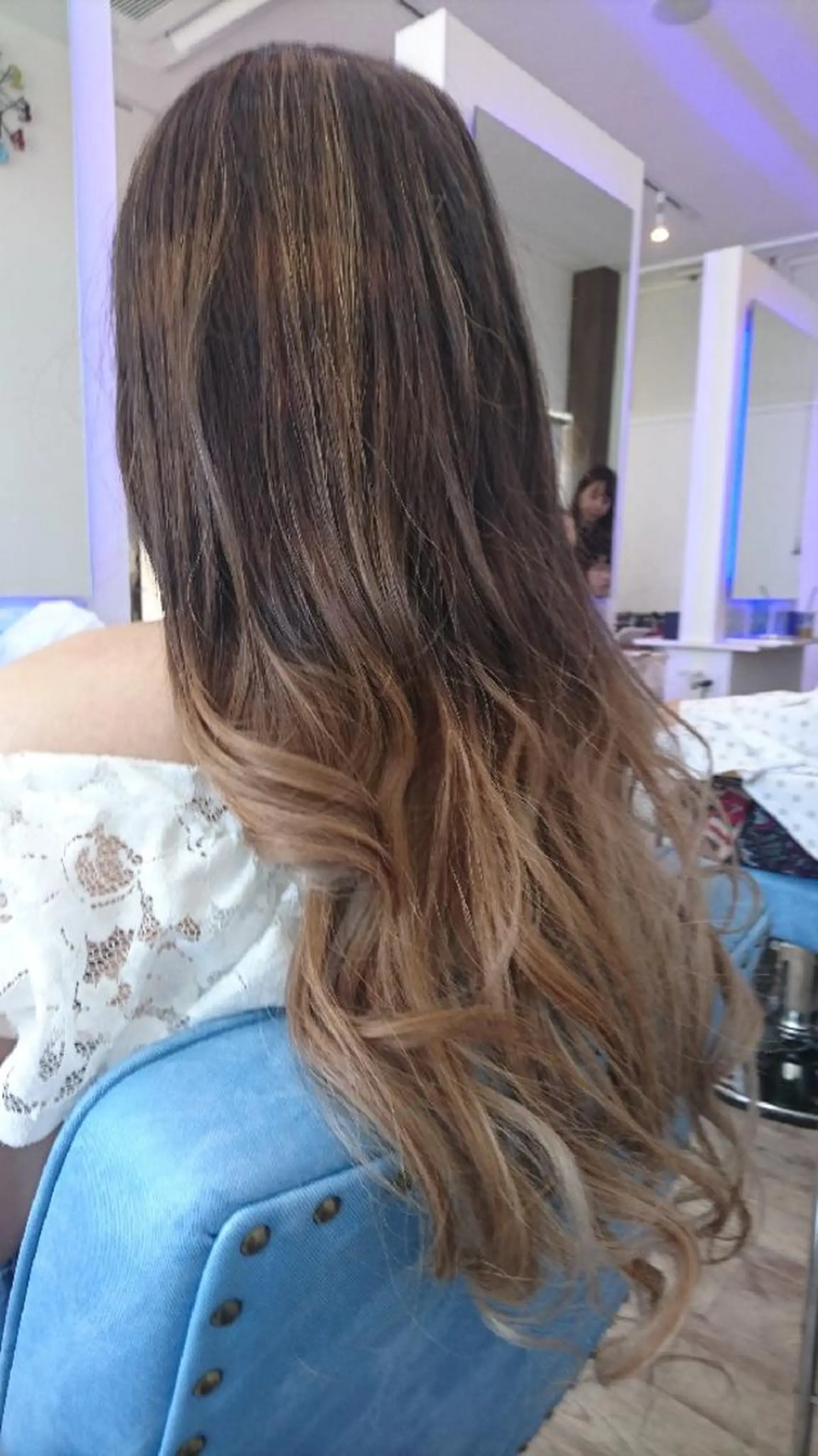ロング カラー グラデーションカラー ハイライトカラー ハイライト 中嶌 健一のヘアスタイル