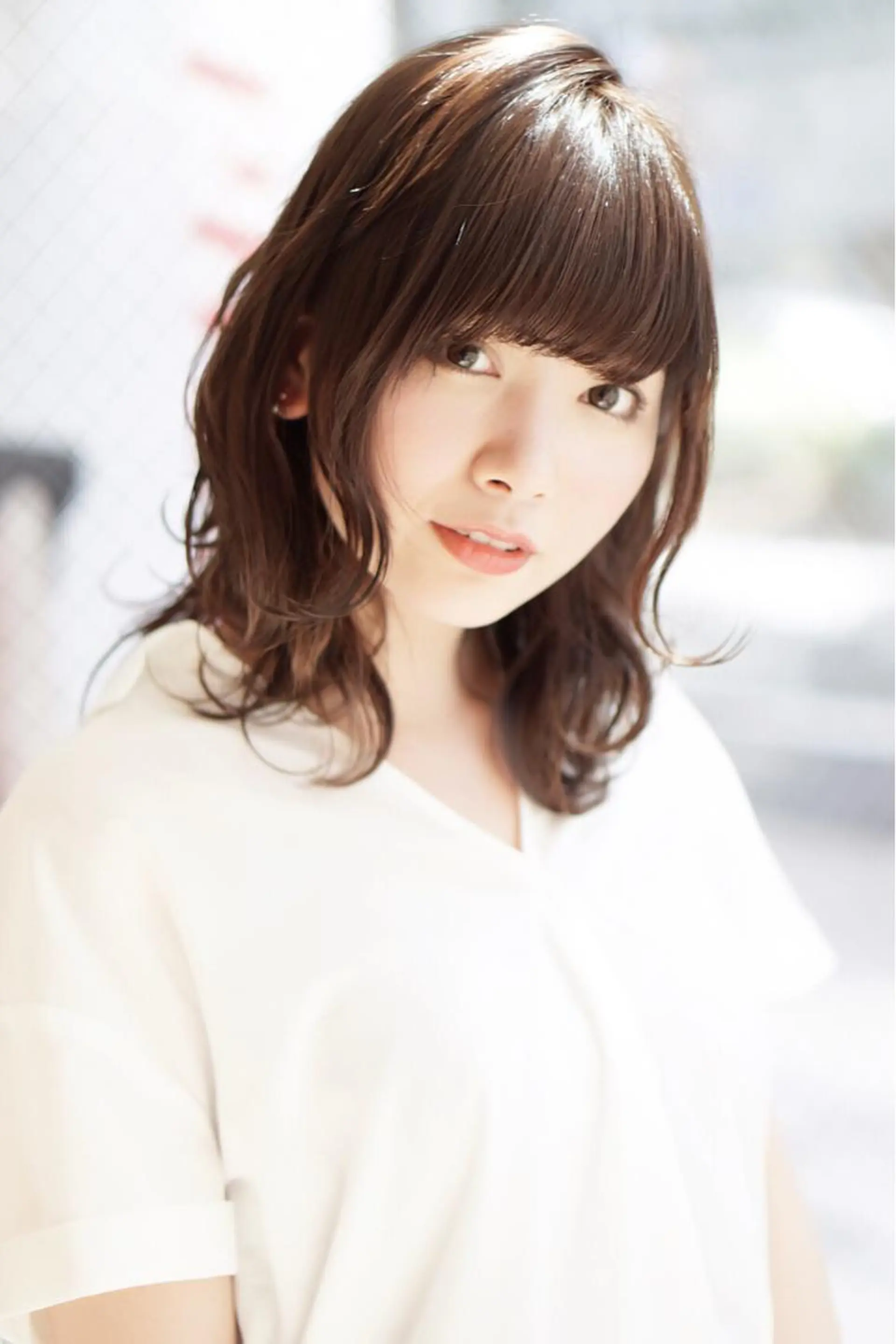 ミディアム カラー アッシュ ベージュカラー 外ハネヘア ディレクター ノナカのヘアスタイル