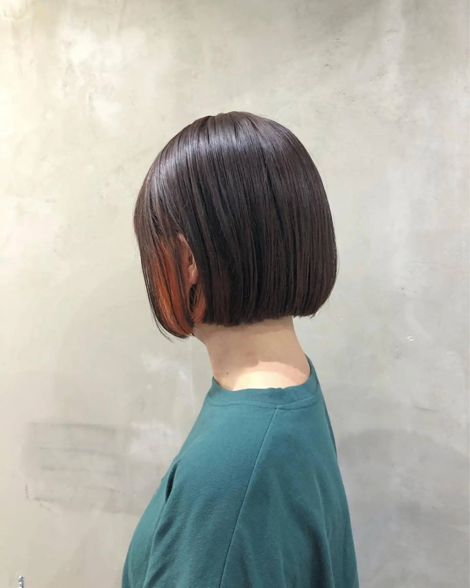カラー ニシオカ タクヤのヘアスタイル
