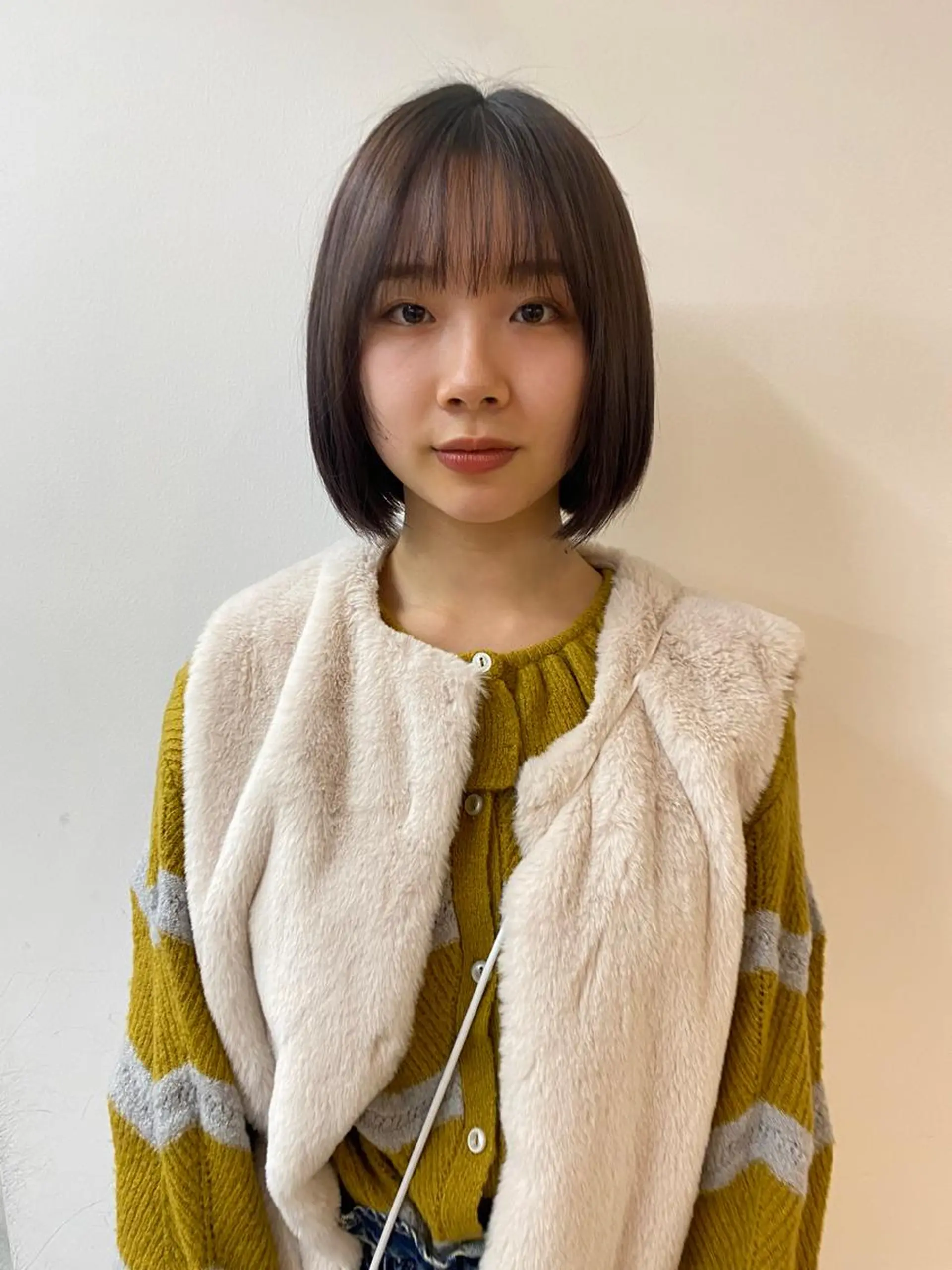 ショート カラー 透明感カラー グレージュ yiye 青山所属・無料カットモデル募集 🌱ひょうがのヘアスタイル