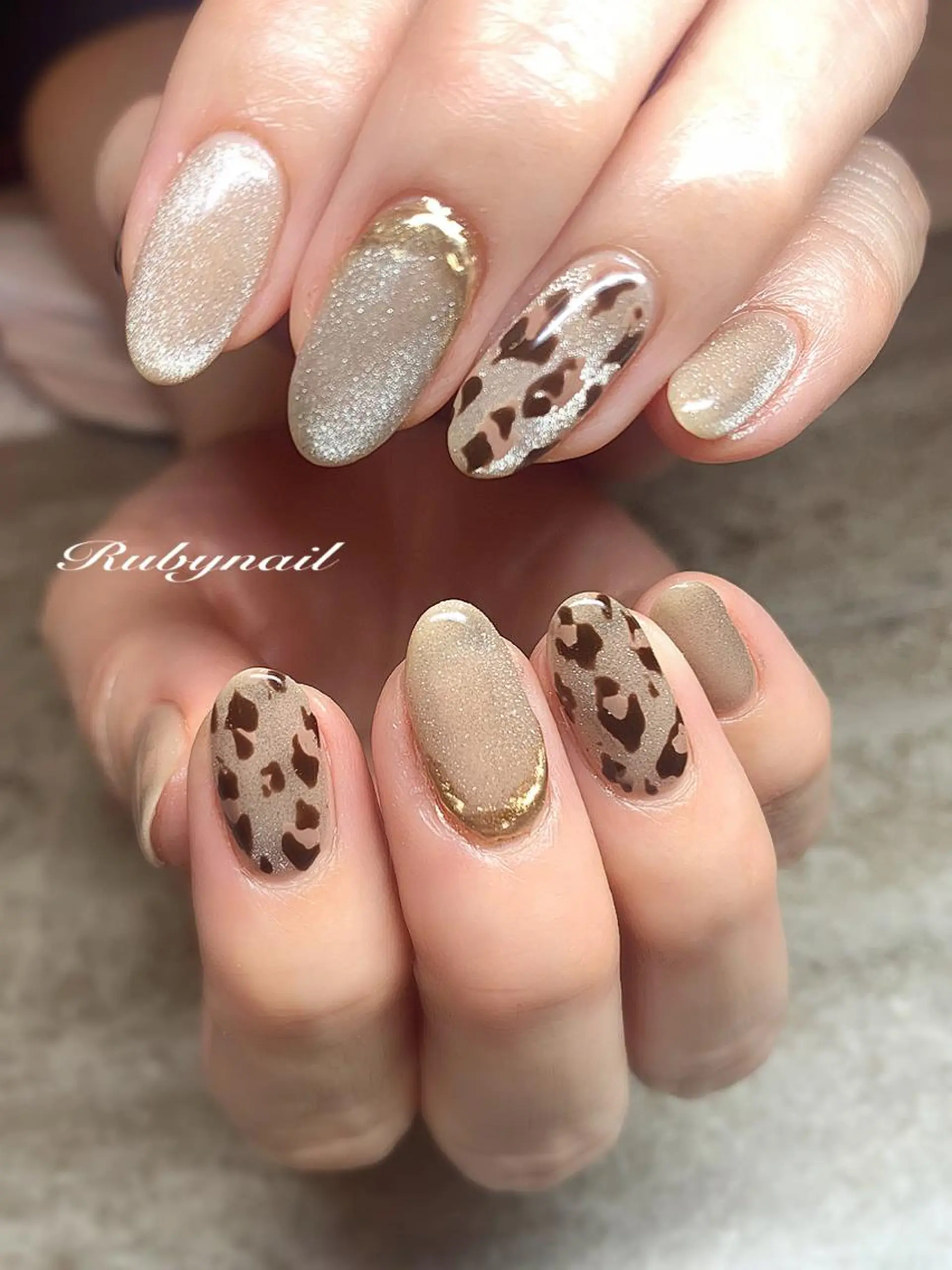 ネイル マグネットネイル ミラーネイル ハンドネイル Rubynail所属・プライベートサロン Rubynailのネイルデザイン