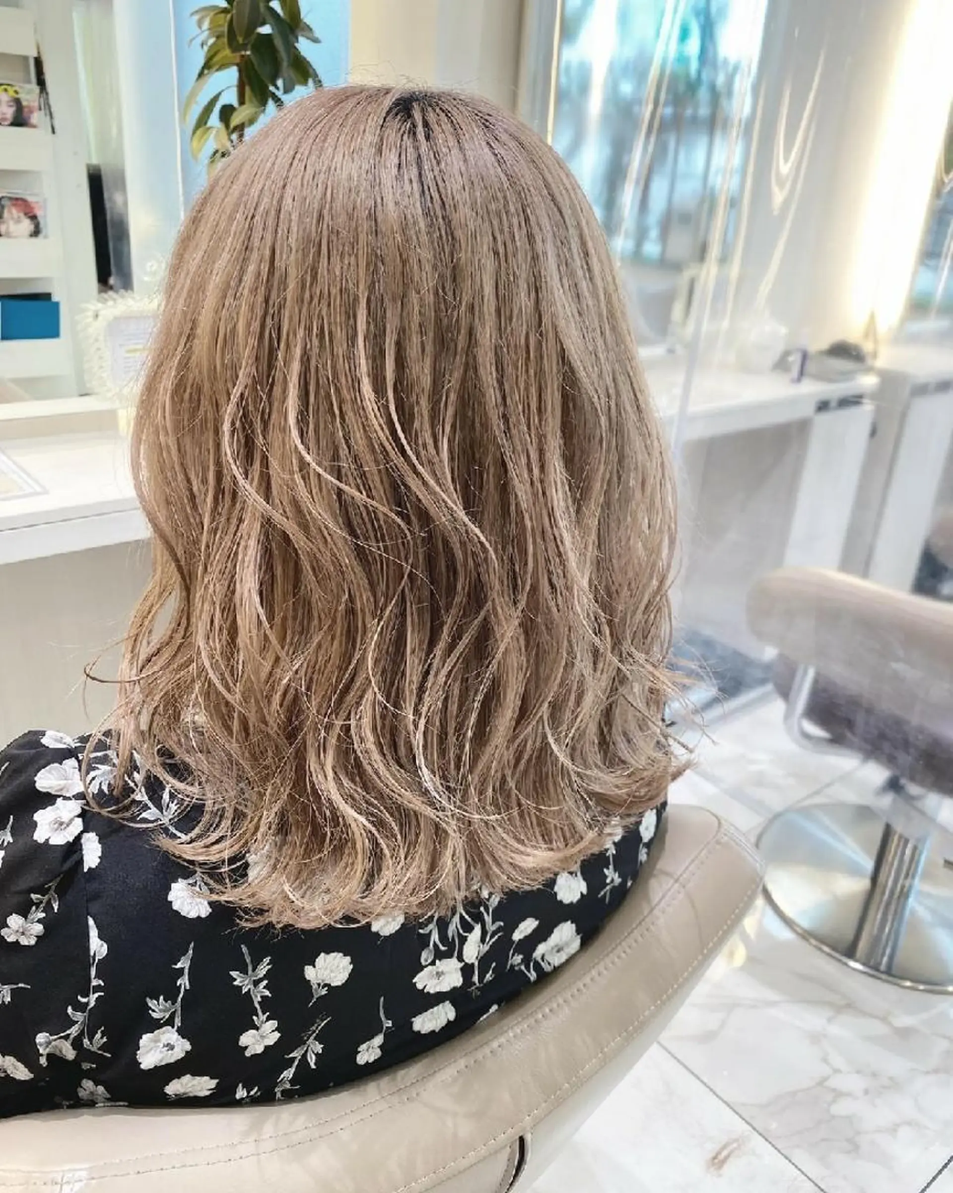 セミロング カラー ベージュカラー ダブルカラー ＡＳＨ 大宮のヘアスタイル