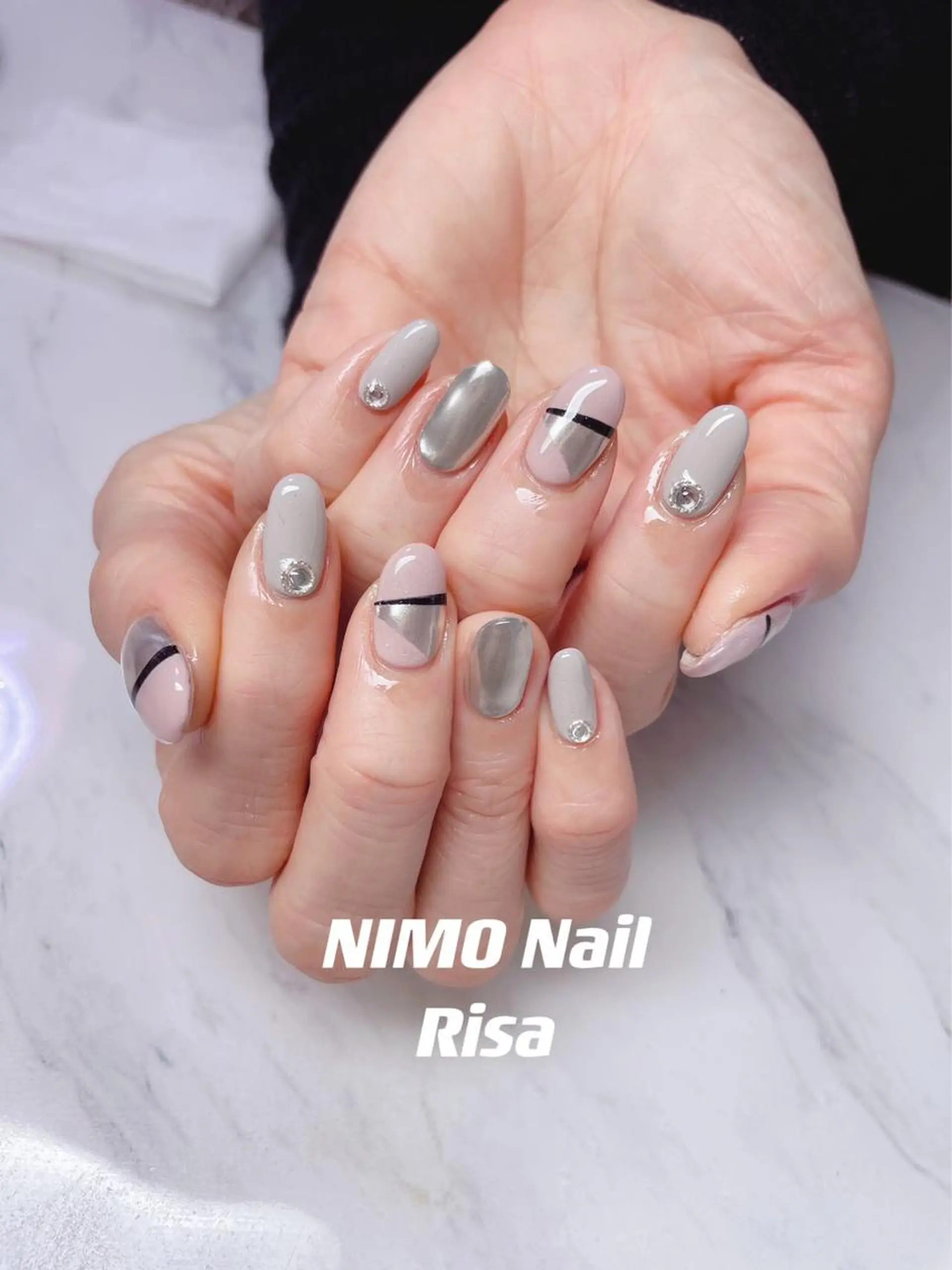 ネイル ハンドネイル RI SA☀️ リサのネイルデザイン