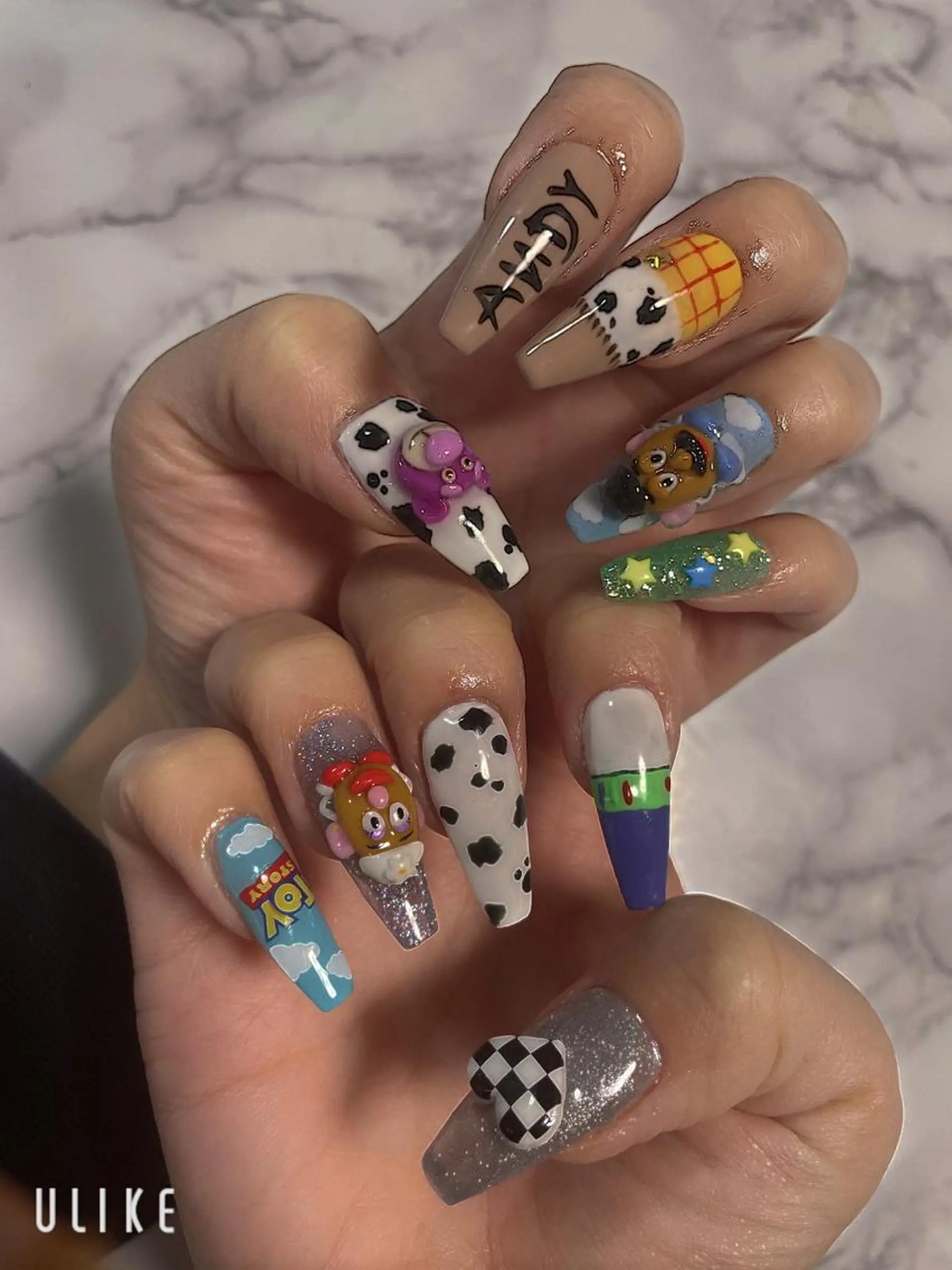 ネイル ハンドネイル 高草木 桃香のネイルデザイン