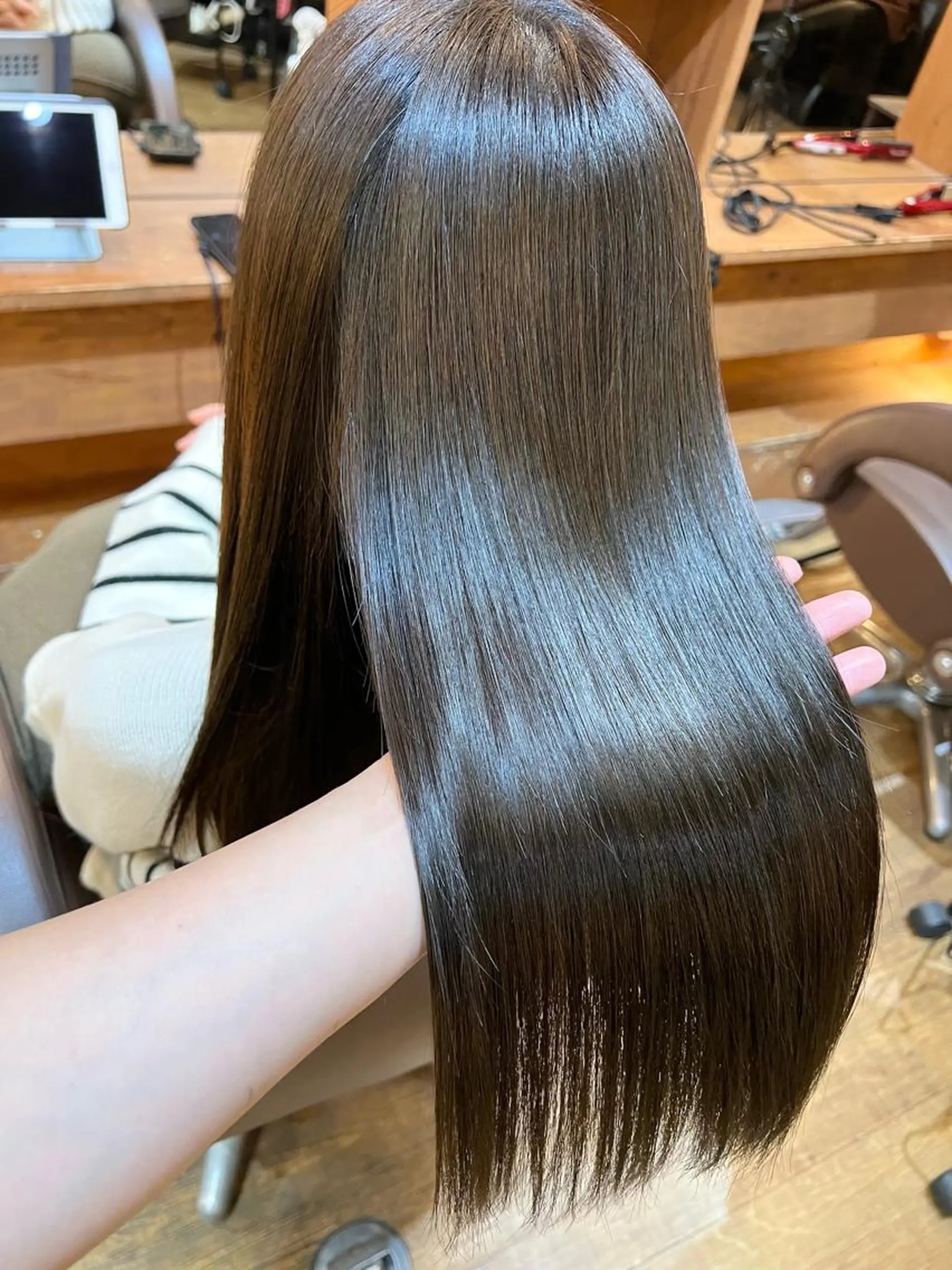 ロング 縮毛矯正 カット 縮毛矯正 トリートメント 菅村 勇亮のヘアスタイル