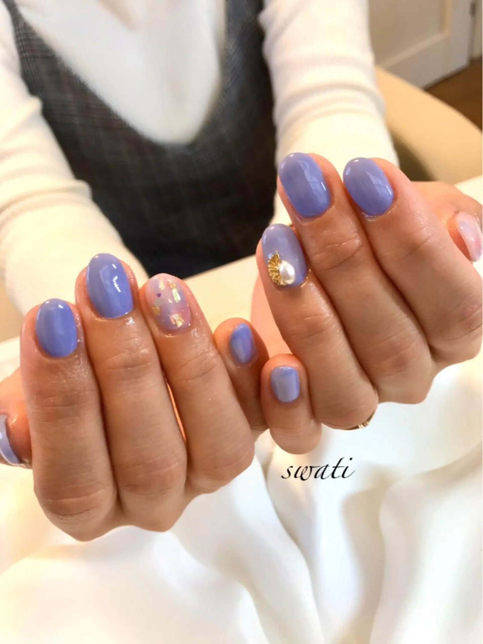 ネイル アートネイル オフィスネイル パープル シンプルネイル 春ネイル yuko （ネイリスト）のネイルデザイン