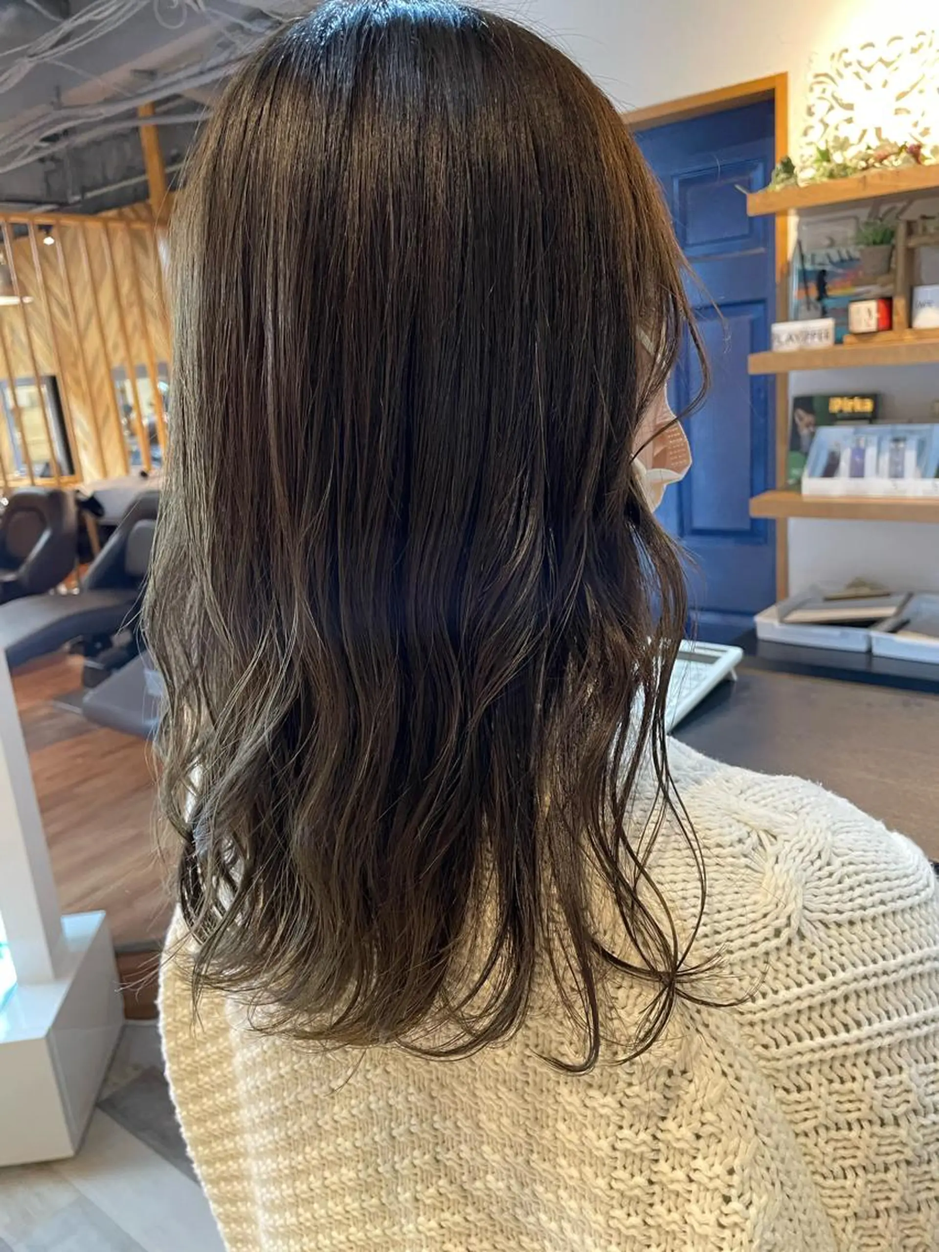 ミディアム カラー 透明感カラー 髪質改善美容室Lust所属・美容室Lust💚 嶋崎　鷹のヘアスタイル