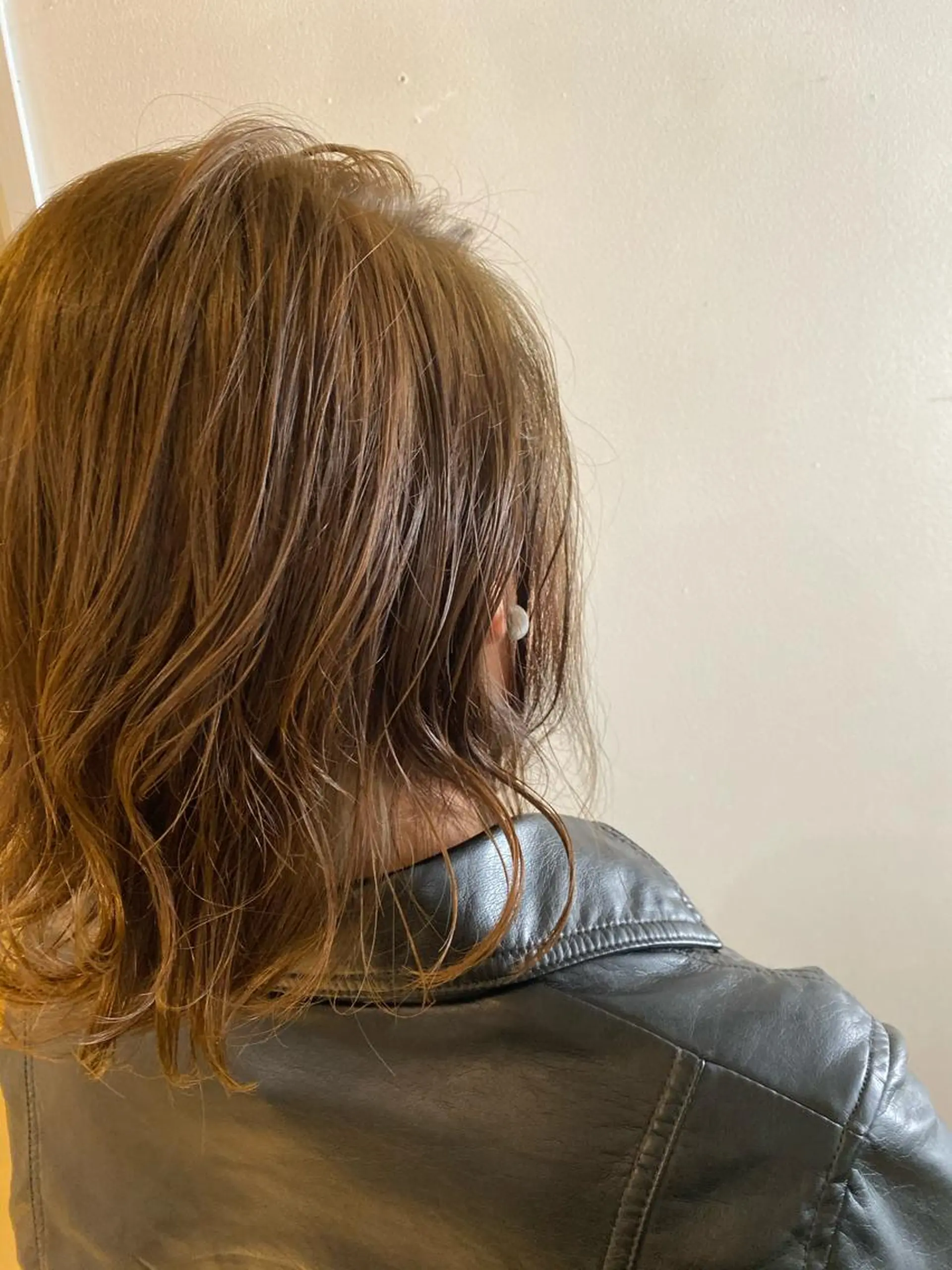 ミディアム カラー La  SHE's 天王寺店所属・マルヤマ リナのマツエク・マツパデザイン