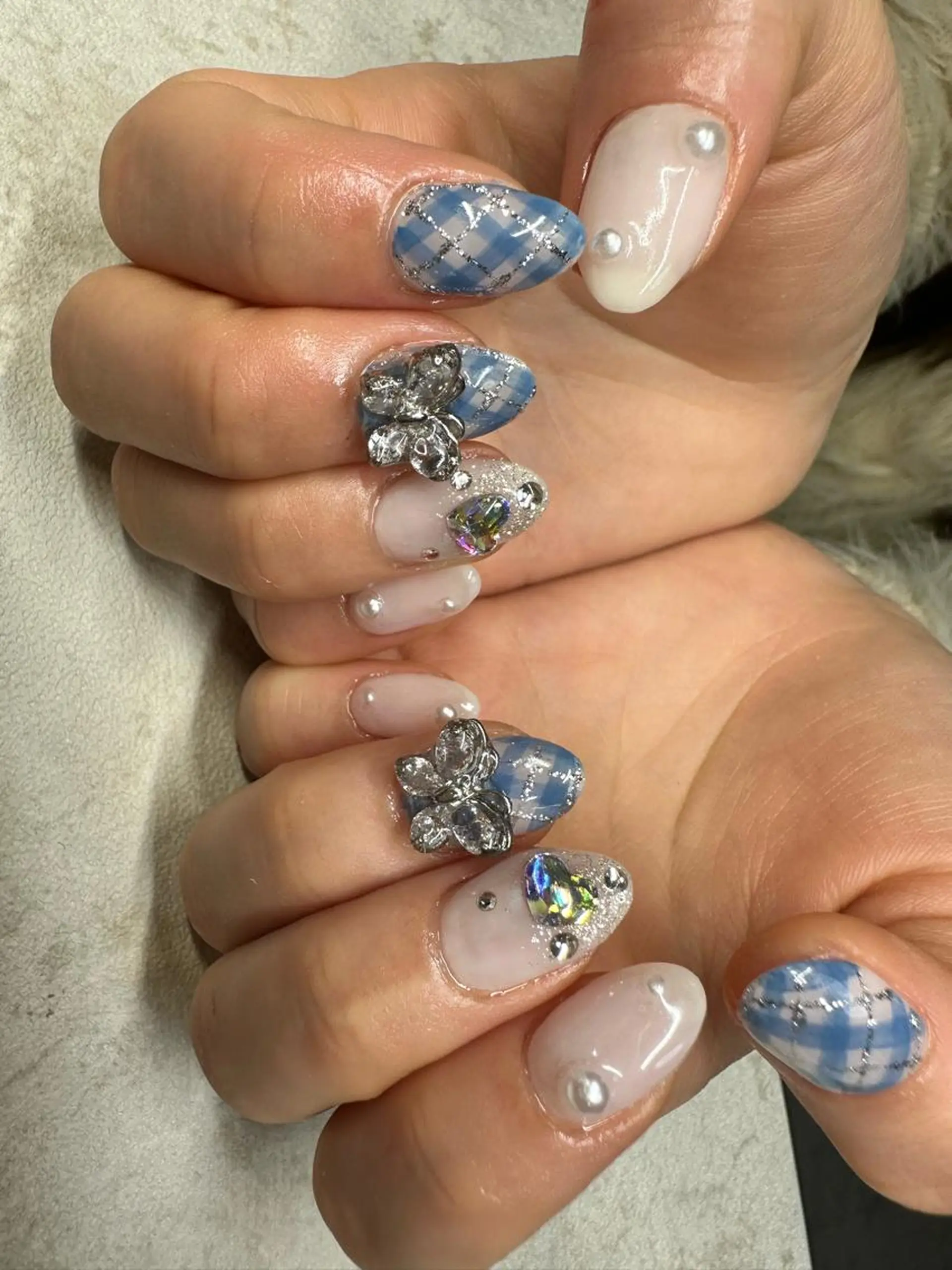 ロング カラー ヘアアレンジ キッズ ネイル マツエク・マツパ アイブロウ 福田 加奈のネイルデザイン