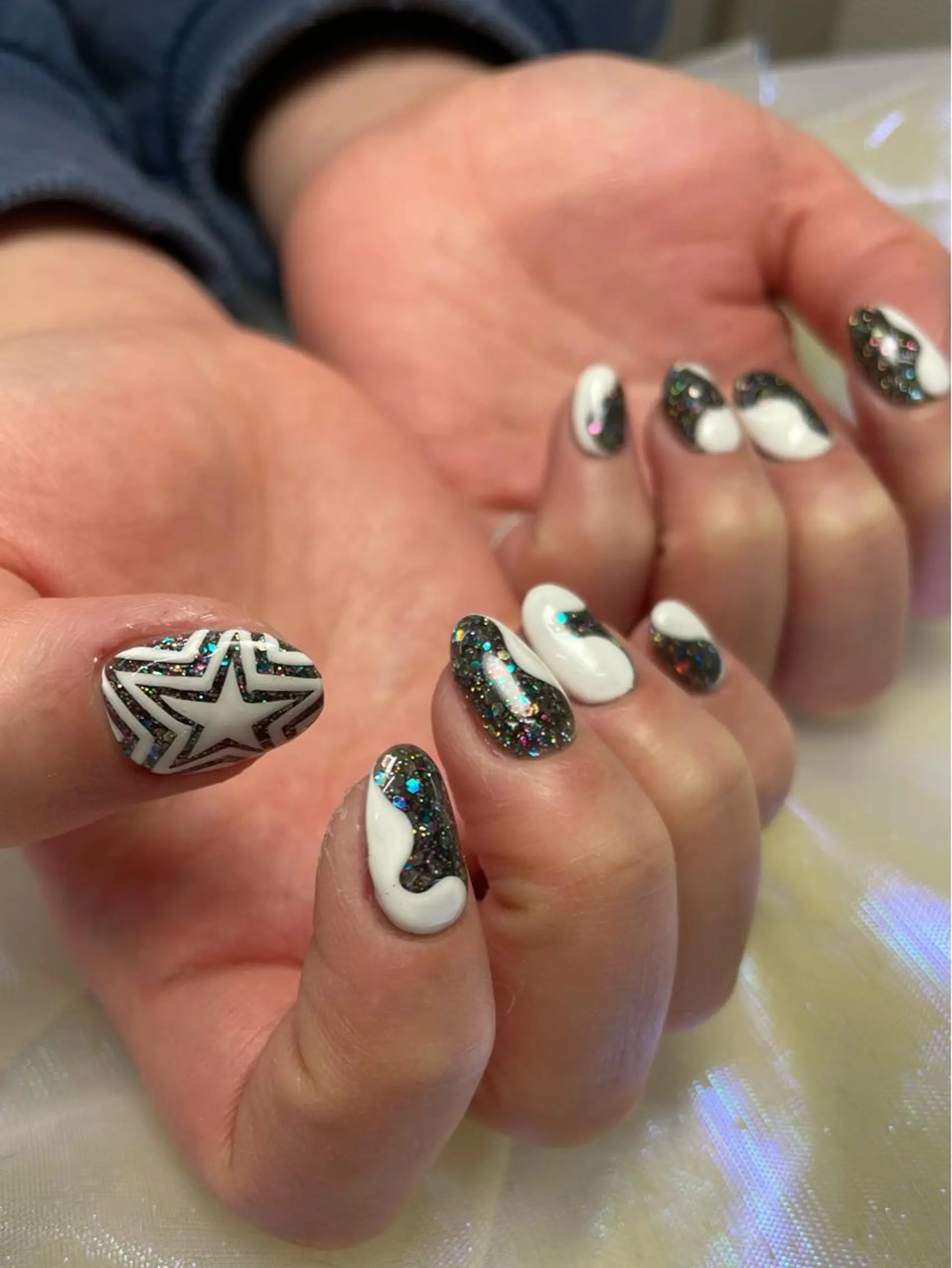 ネイル フレンチネイル ラメ(グリッター) Nail salon Euphoria所属・Nail salon Euphoriaのネイルデザイン