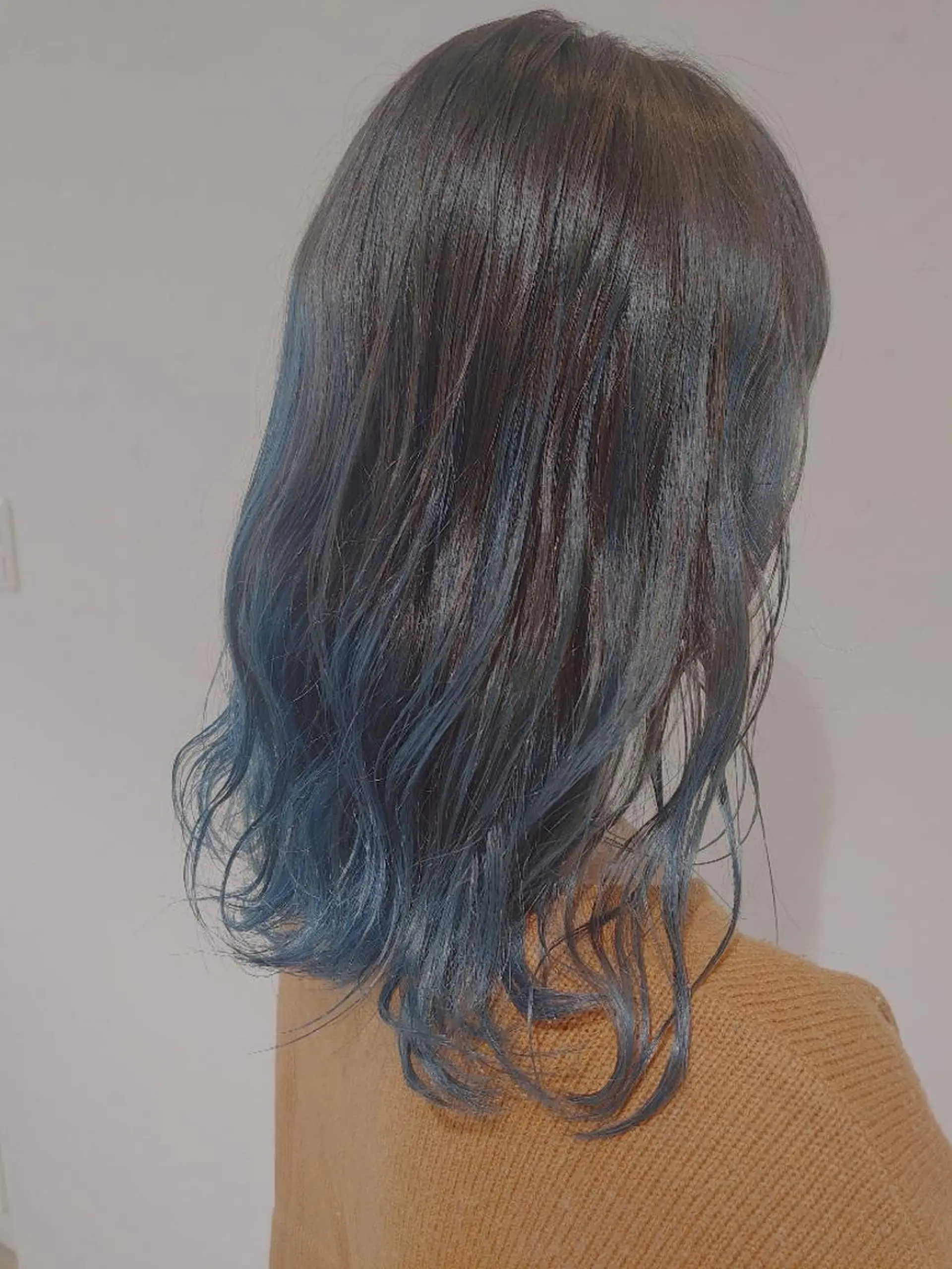 ミディアム カラー NISHIYAMA Rimのヘアスタイル