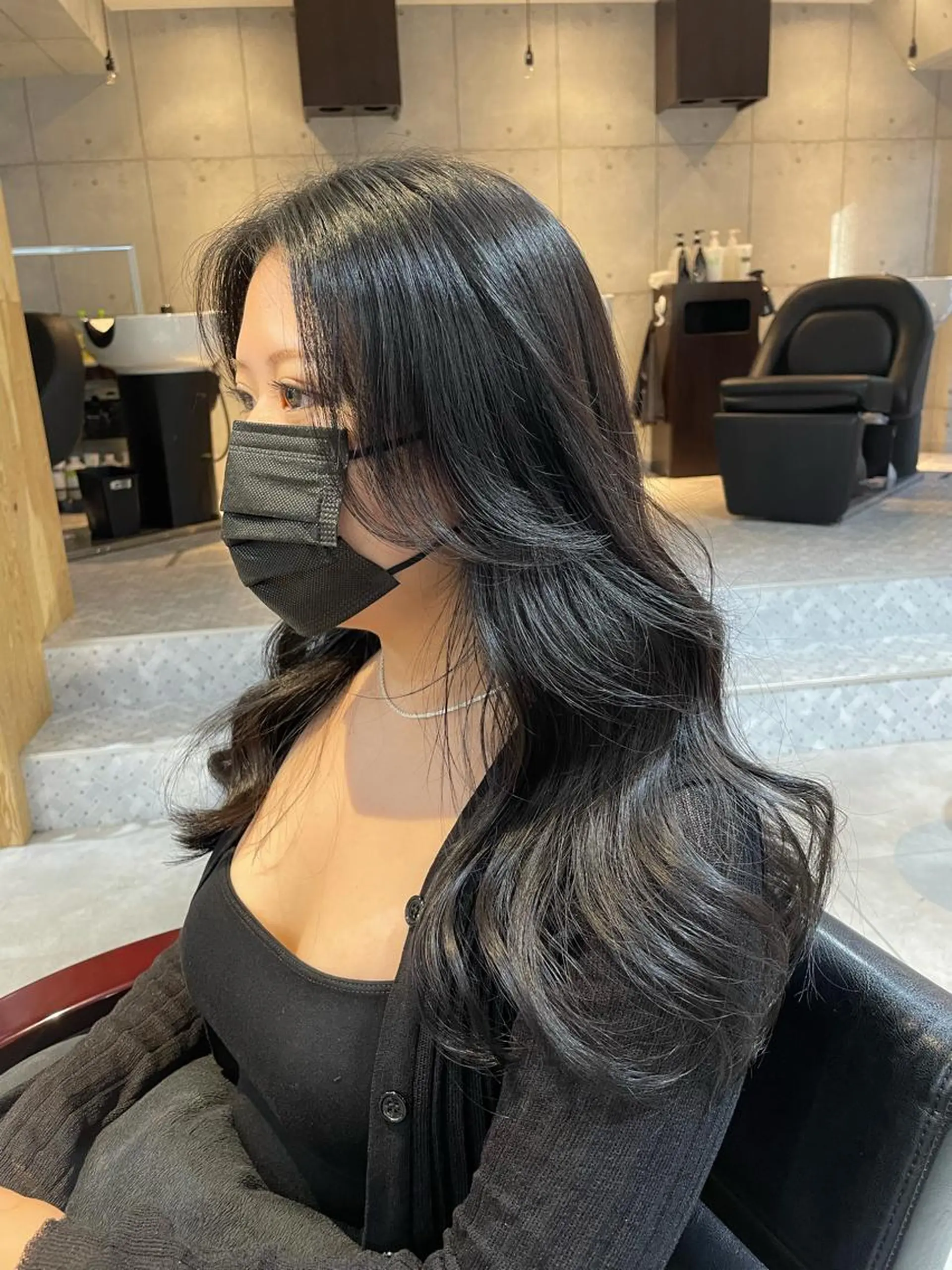 ロング カラー 顔まわりレイヤー レイヤーカット カット トリートメント オオカワユウキ 🎀newi池袋のヘアスタイル