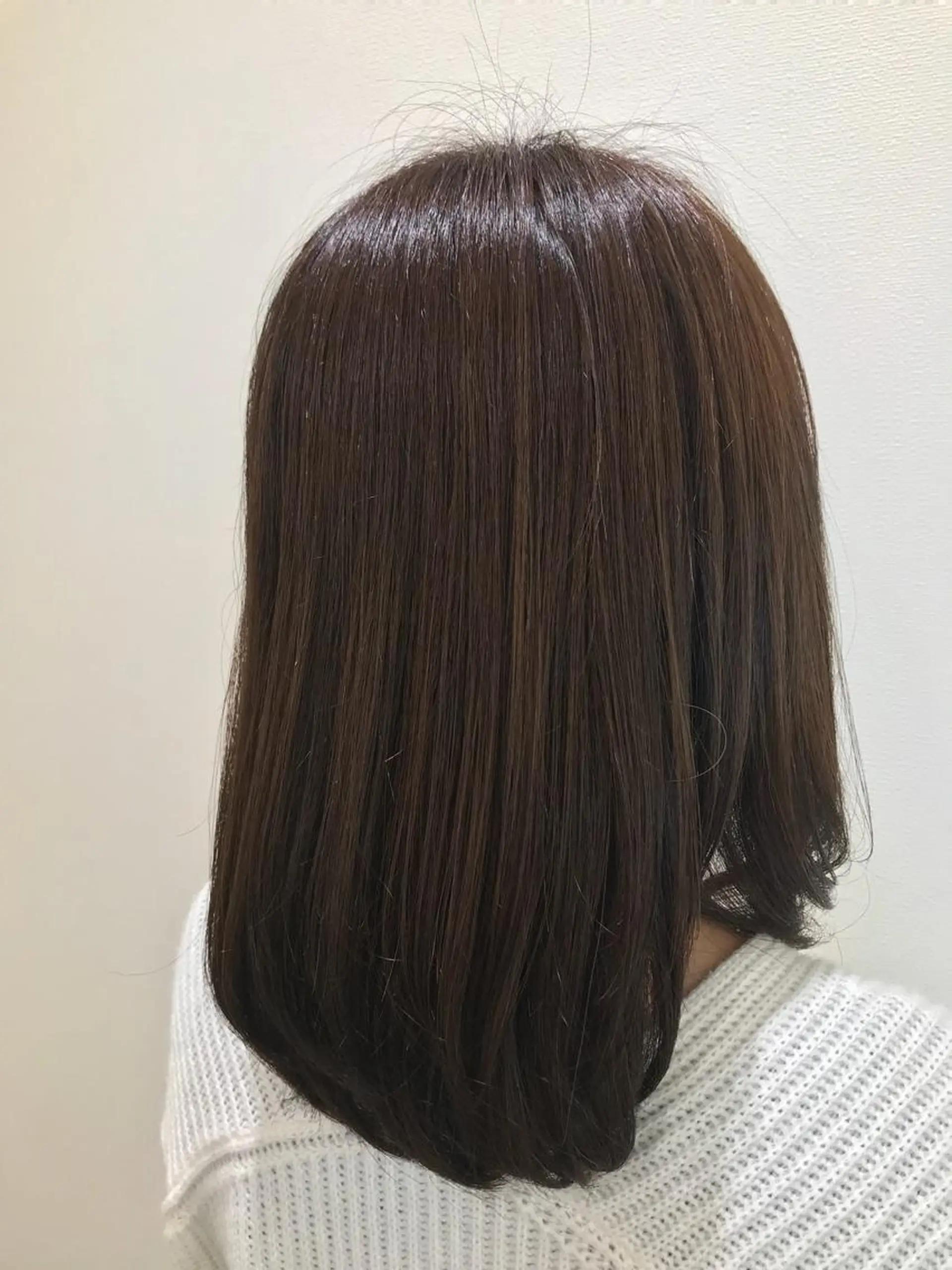 ミディアム カラー ベージュカラー 清藤 綾のヘアスタイル