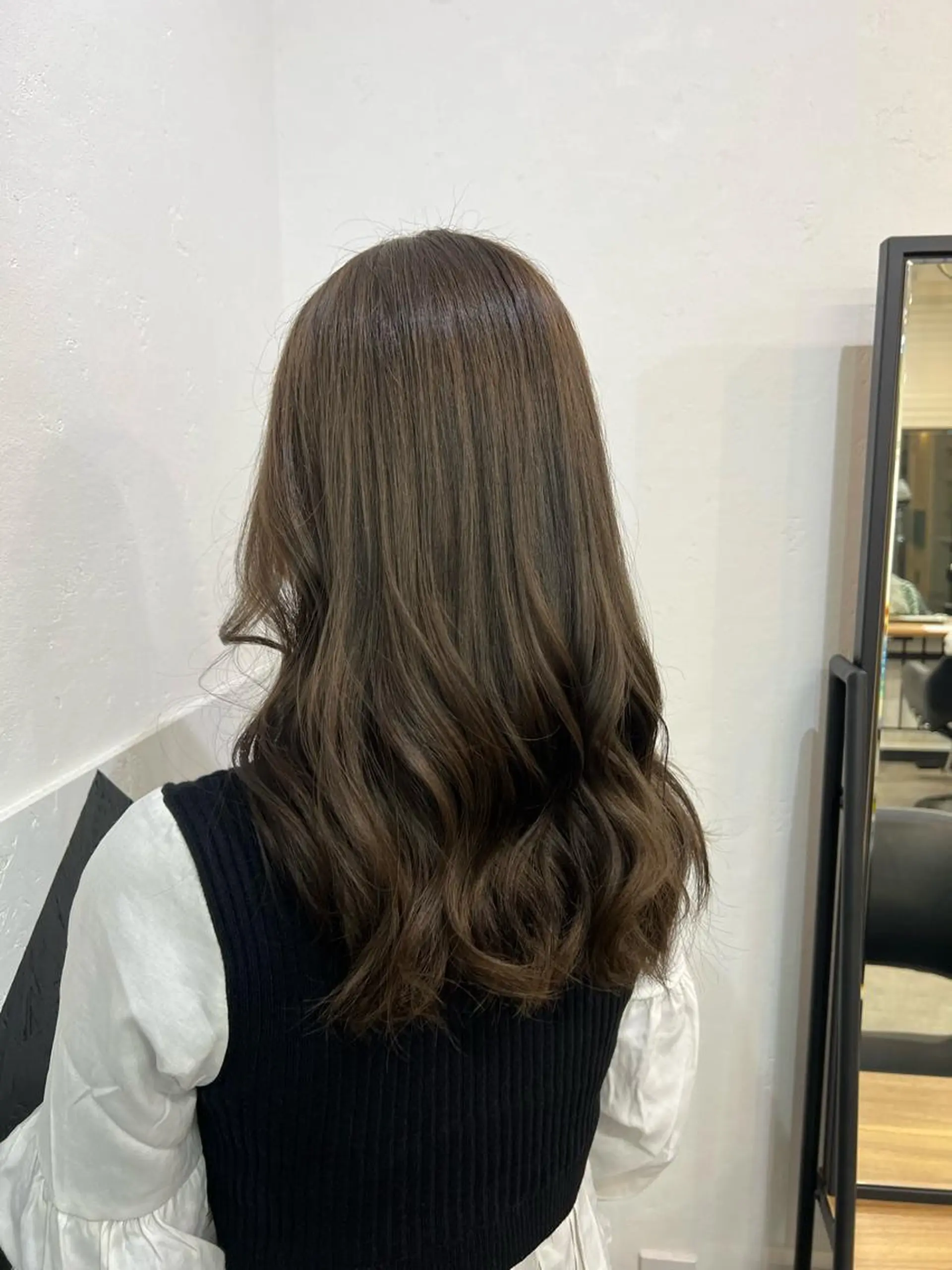 カラー ベージュカラー ヘアカラー トリートメント ＤＥＳＴ所属・吉野 瑳桜のヘアスタイル