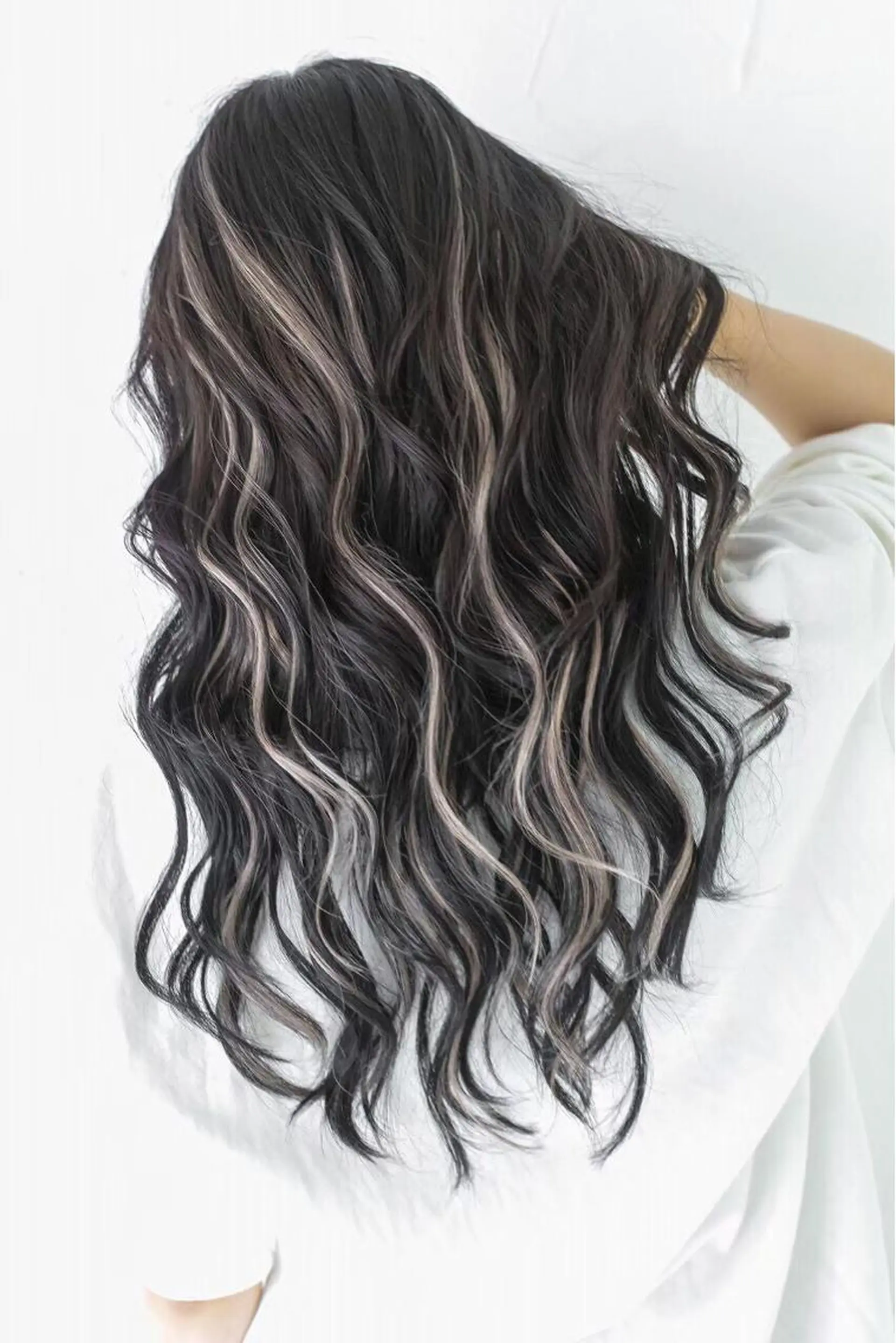 セミロング シールエクステ エクステ ハイライト 🇺🇸ハイライト特 化美容師🇺🇸漆沢のヘアスタイル