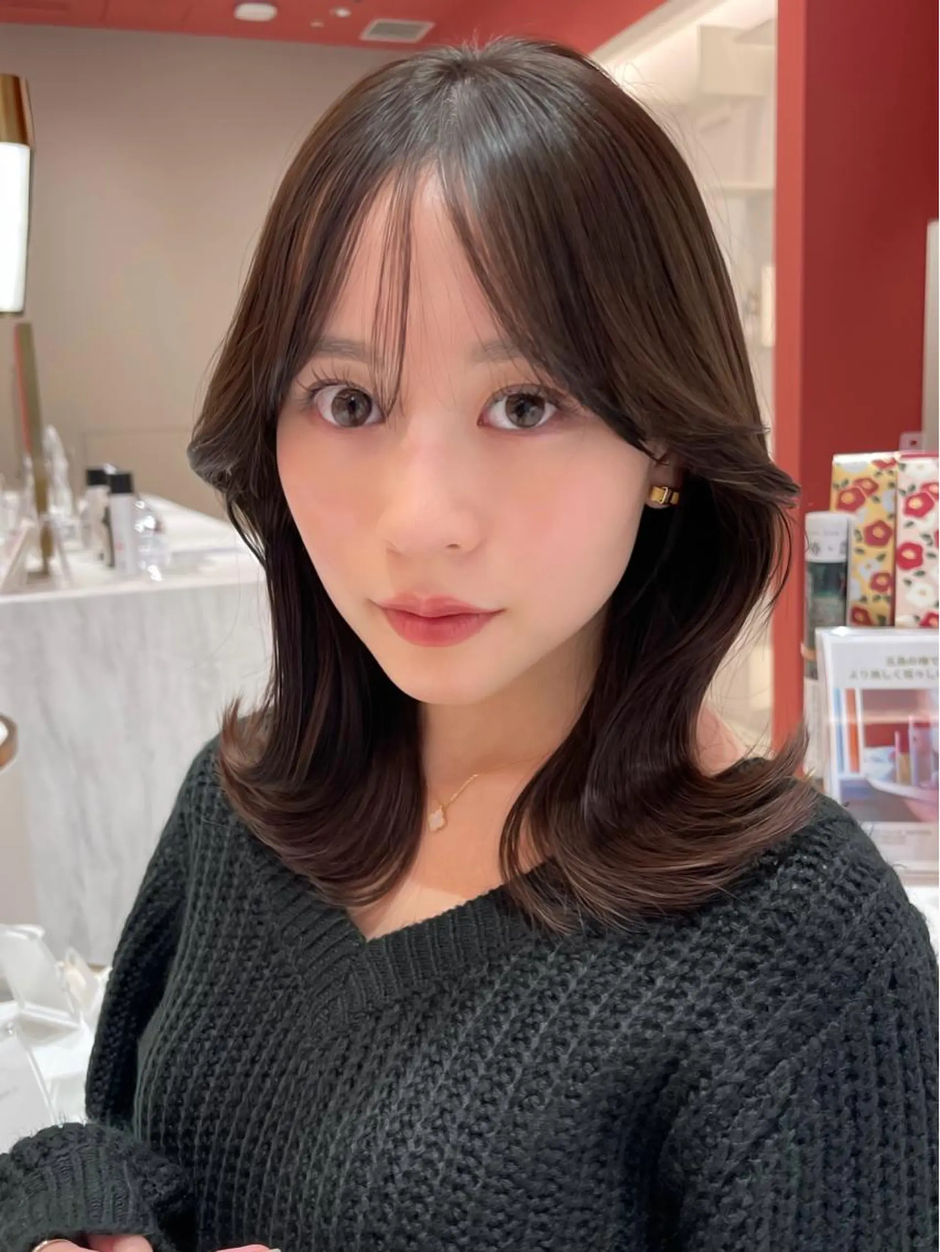 セミロング カラー アッシュ ベージュカラー 黒髪 ブリーチ ブルーカラー 顔周り特化/韓国ヘア /レイヤー/吉野幸大のヘアスタイル