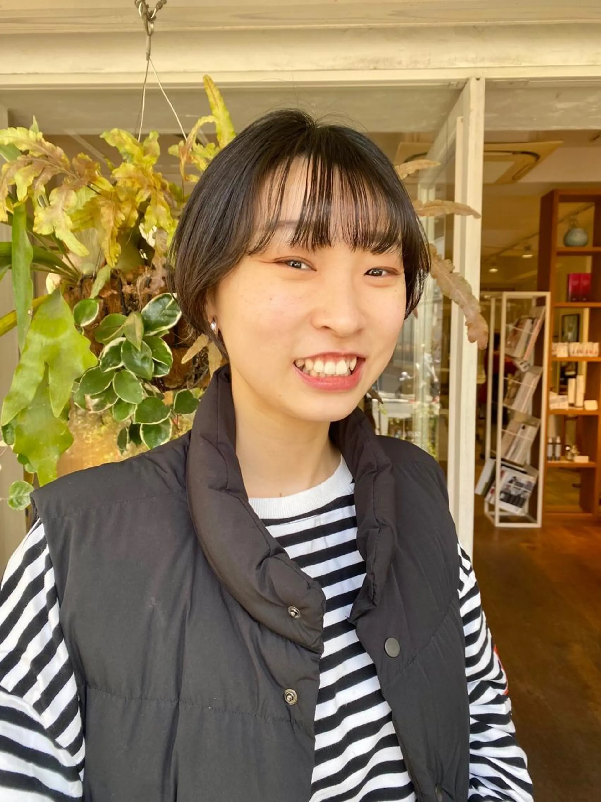 ショート BELLA阿部野 TOMOMIのヘアスタイル