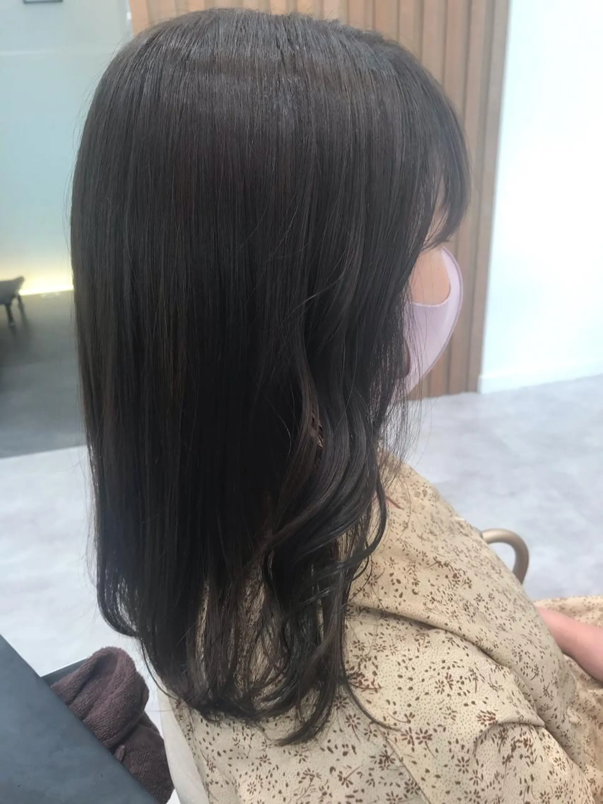 ミディアム カラー 木野田 萌のヘアスタイル