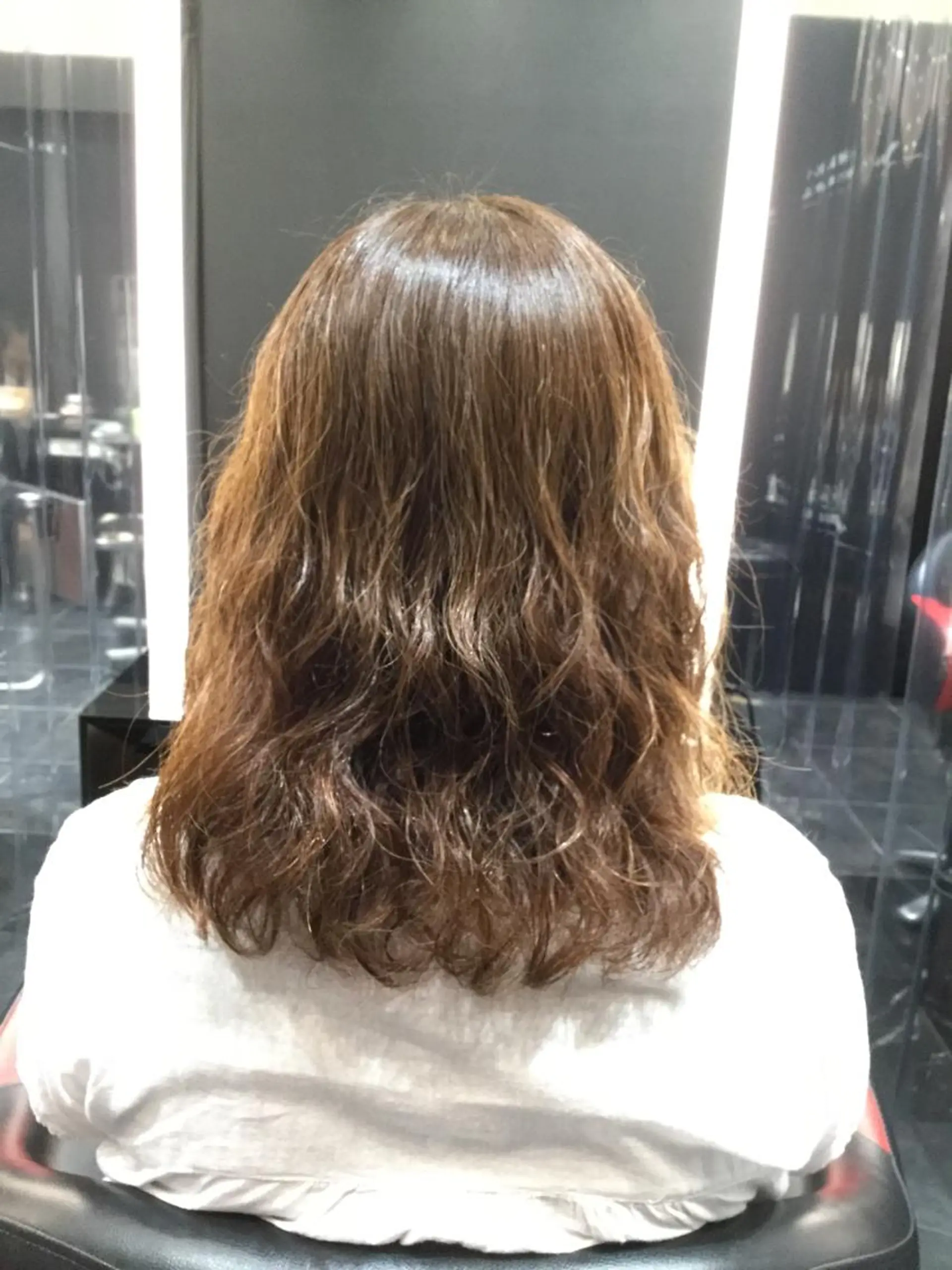 ミディアム パーマ Annon プライベートサロンのヘアスタイル