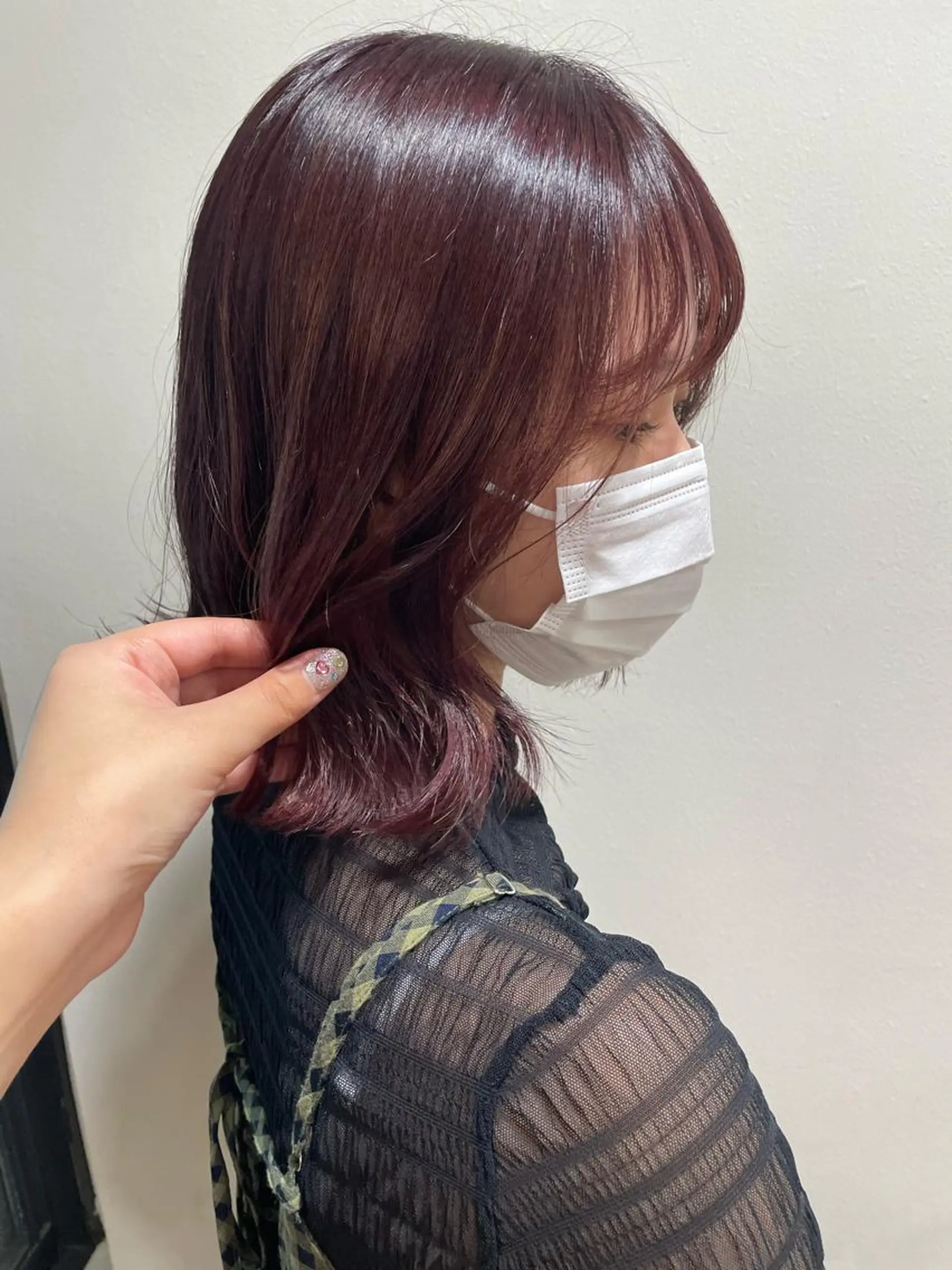 ミディアム カラー レッドカラー 小柳 夏美のヘアスタイル