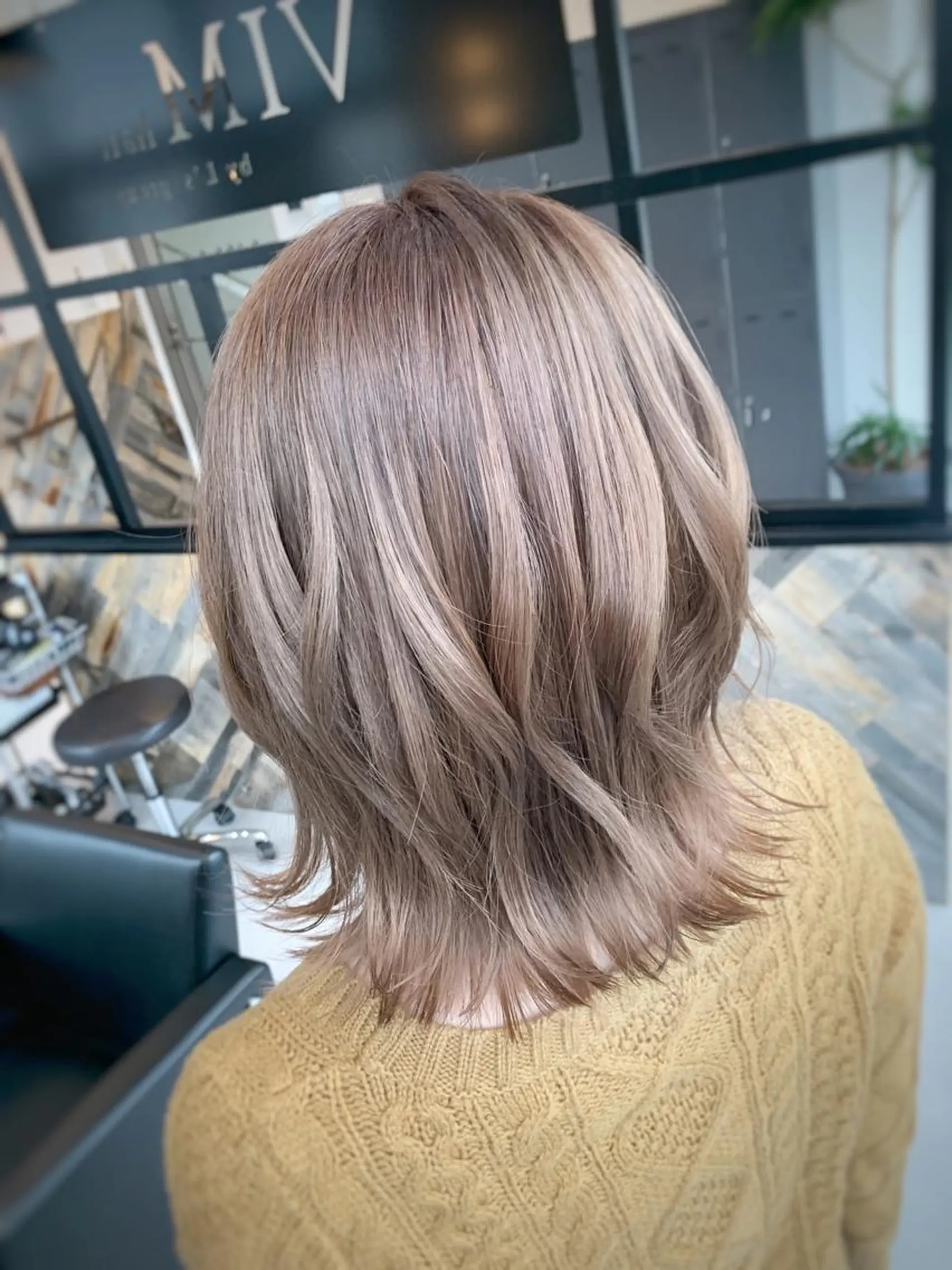 ショート カラー ヘアアレンジ ベージュカラー 透明感カラー ヘアカラー トリートメント VIM hairおもろまち店のヘアスタイル