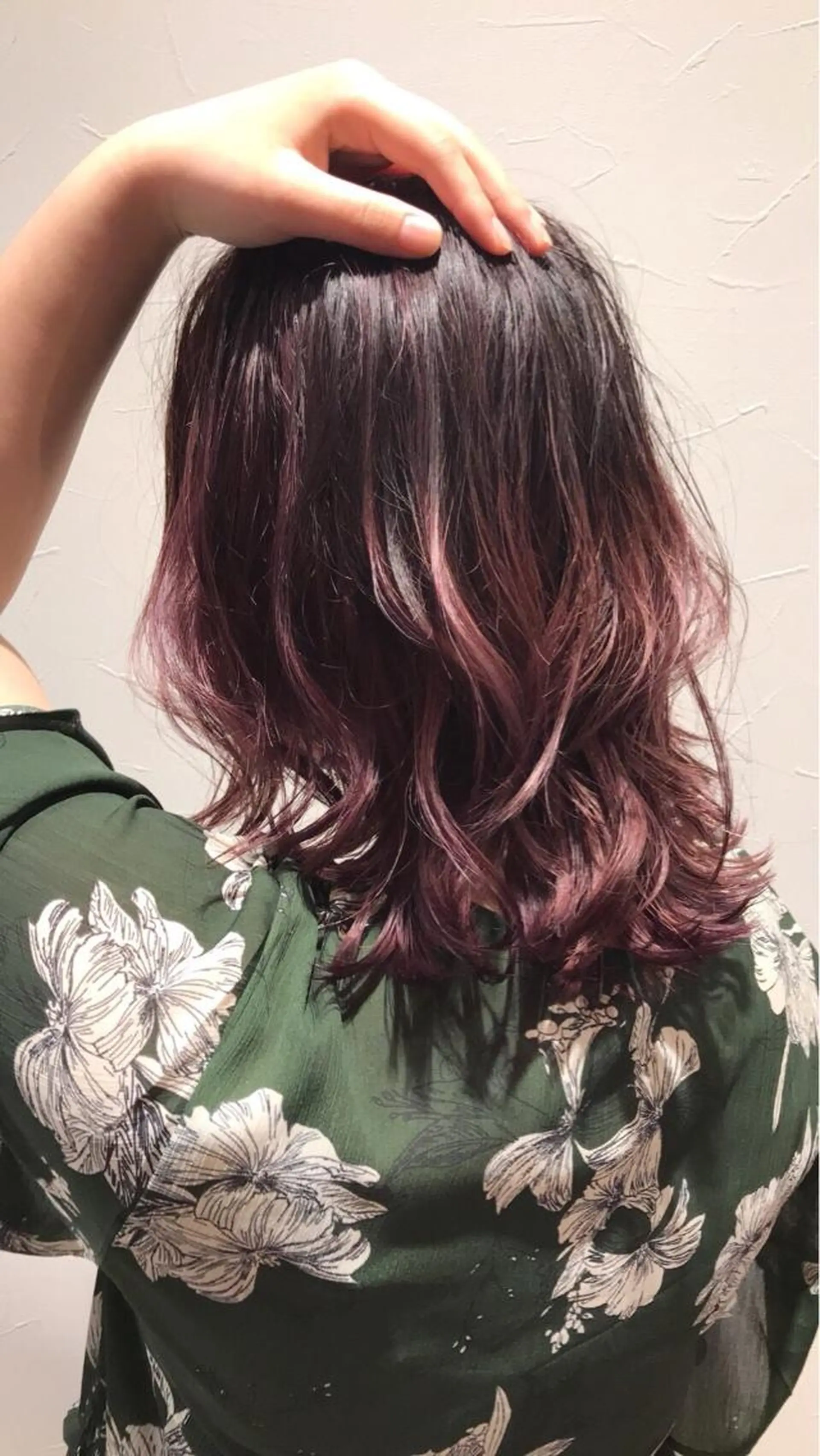 ミディアム カラー グラデーションカラー FELIZA所属・似合わせの達人🔥 石川就平のヘアスタイル