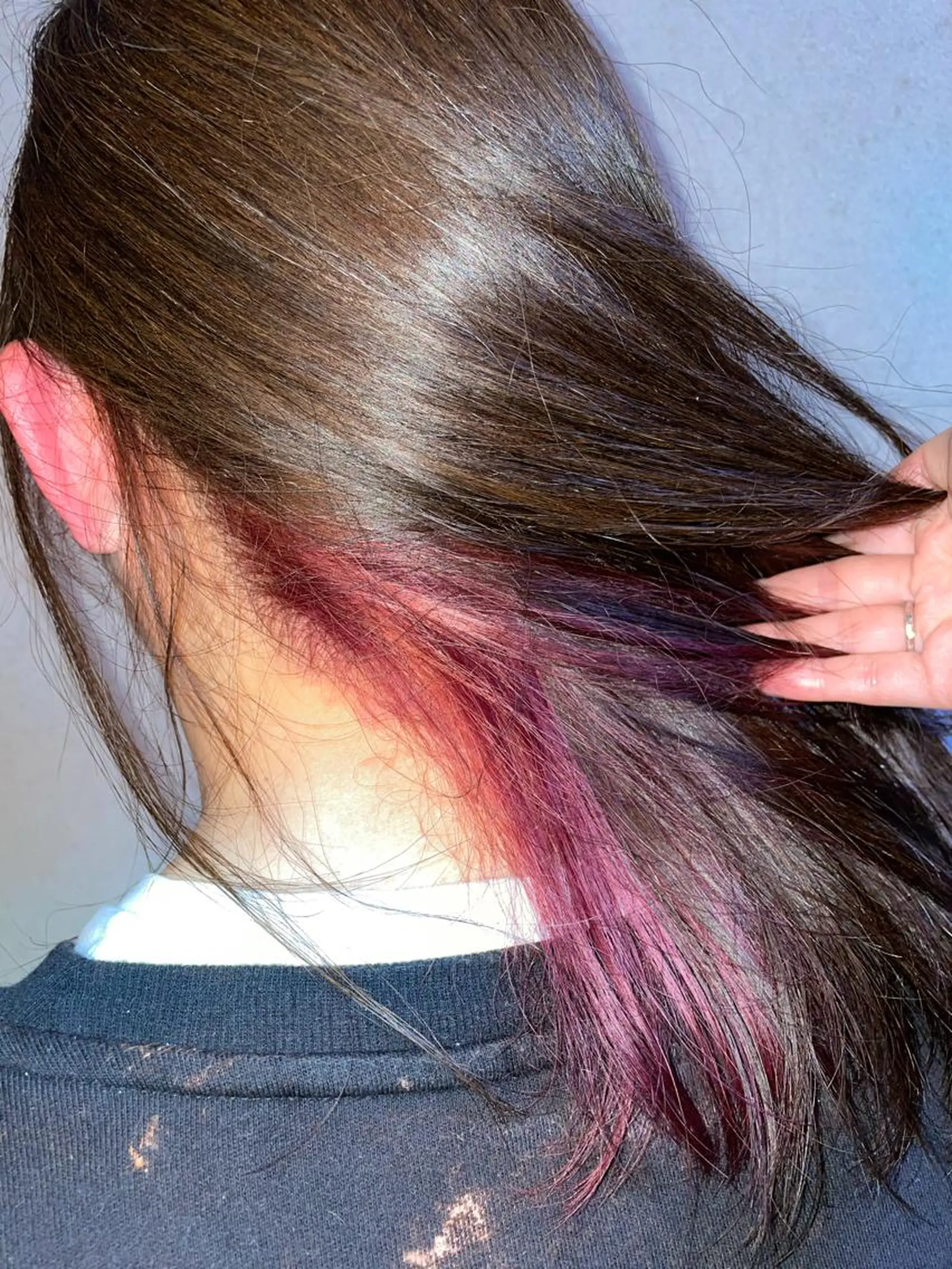 ミディアム カラー インナーカラー レッドカラー ヘアカラー トリートメント LOG/所属・なりたいを叶えます！ 出口 紗依のヘアスタイル