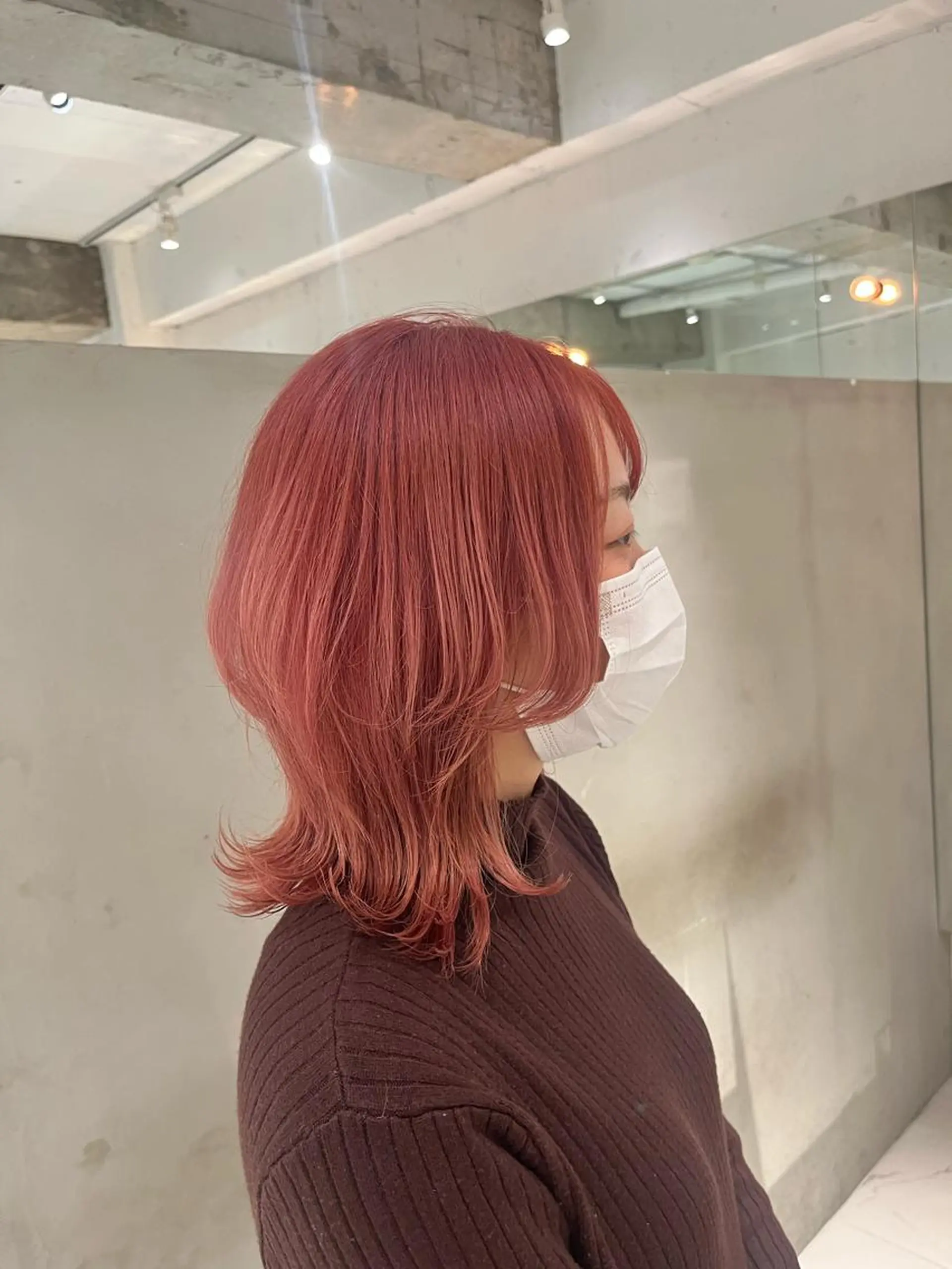 ミディアム カラー ベージュカラー ダブルカラー ハイトーンカラー ピンクカラー ピンクベージュ カット ヘアカラー トリートメント ヘッドスパ ヘアセット カジュアルを女っぽく 𝗮𝘆𝗮𝗰𝗼のヘアスタイル