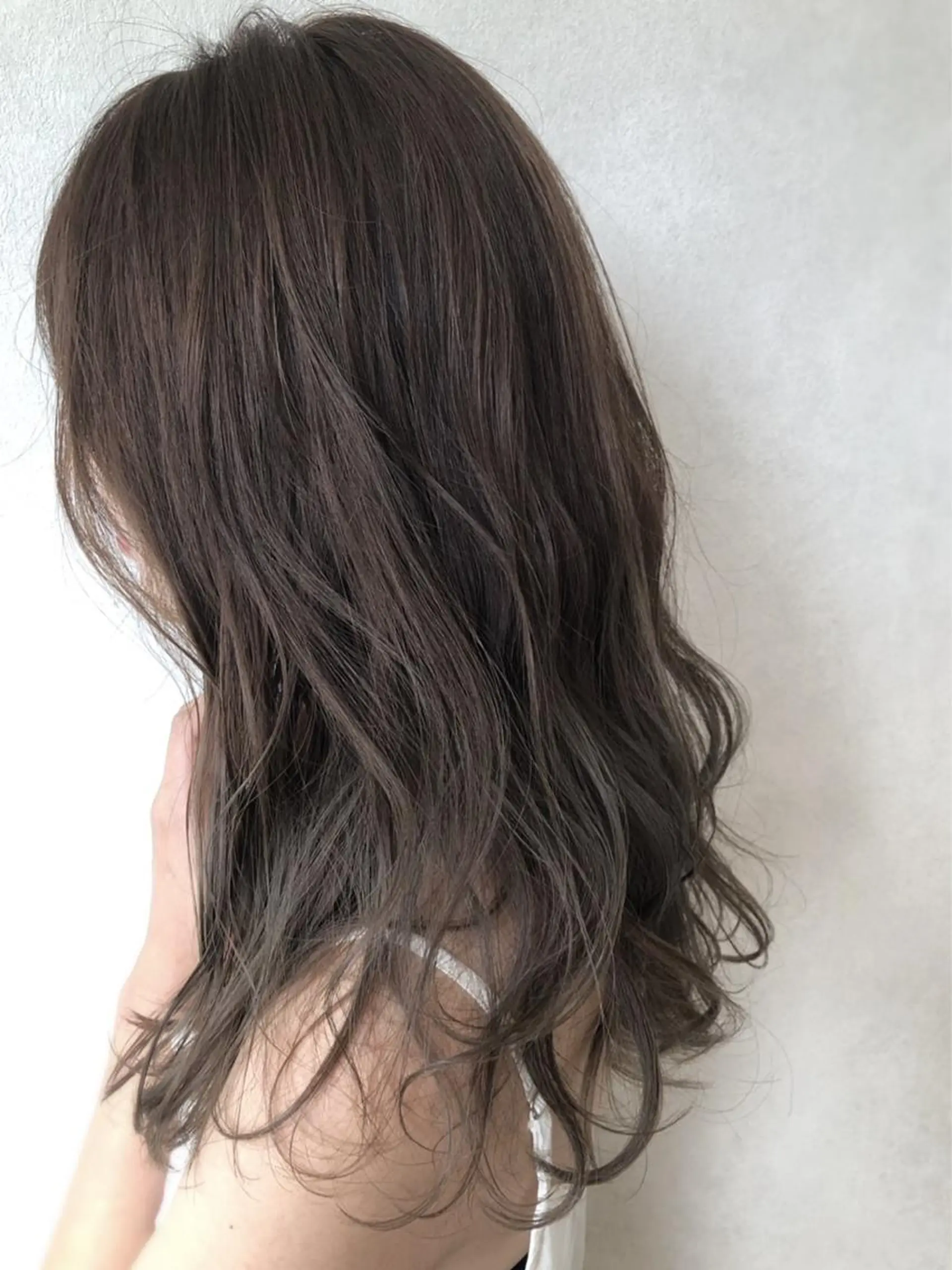 セミロング レイヤーカット ニュアンスカラー🫧 加納のヘアスタイル